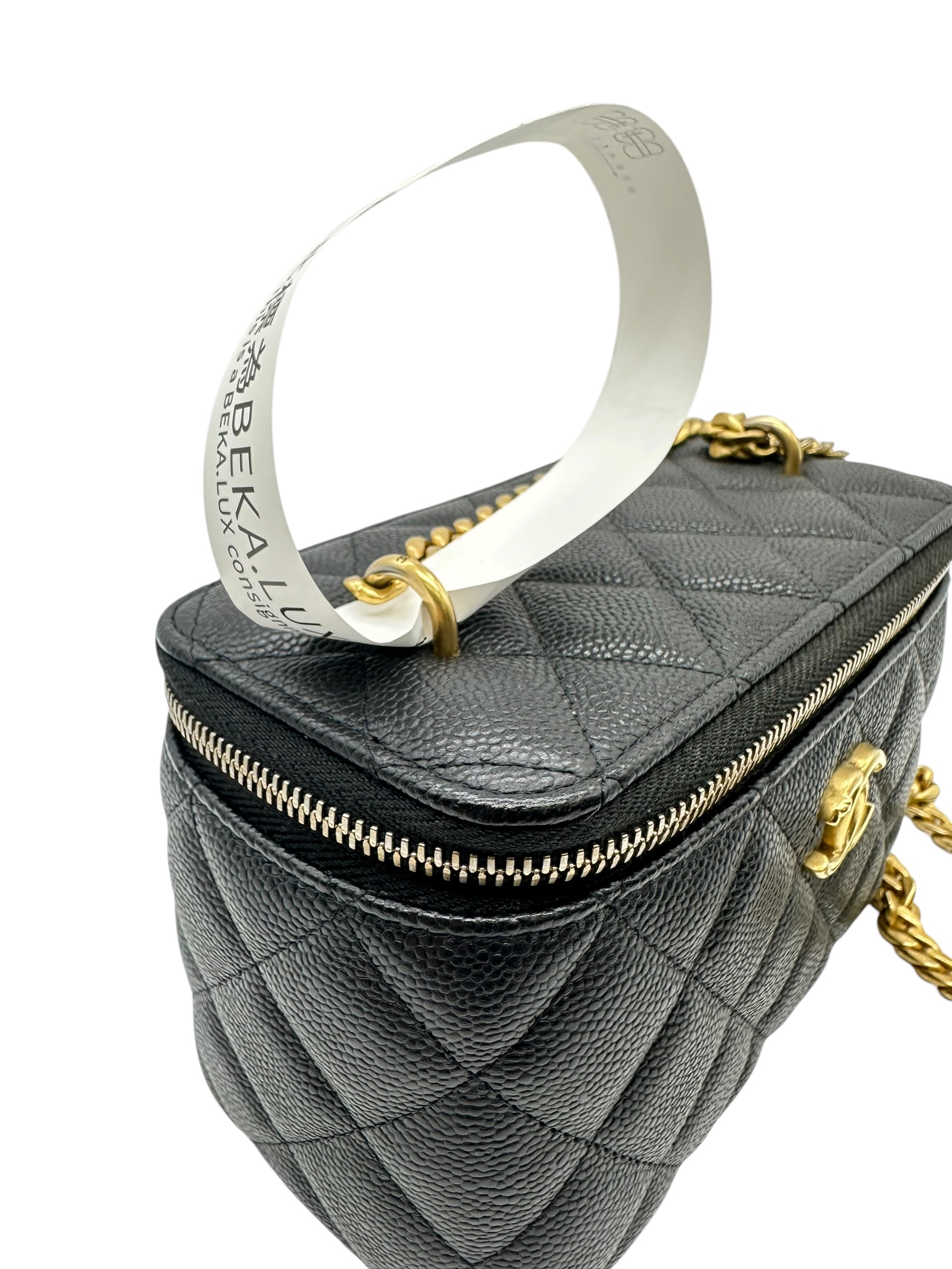 Pre-Owned CHANEL Vanity Case with Chain / Product Code: 080204