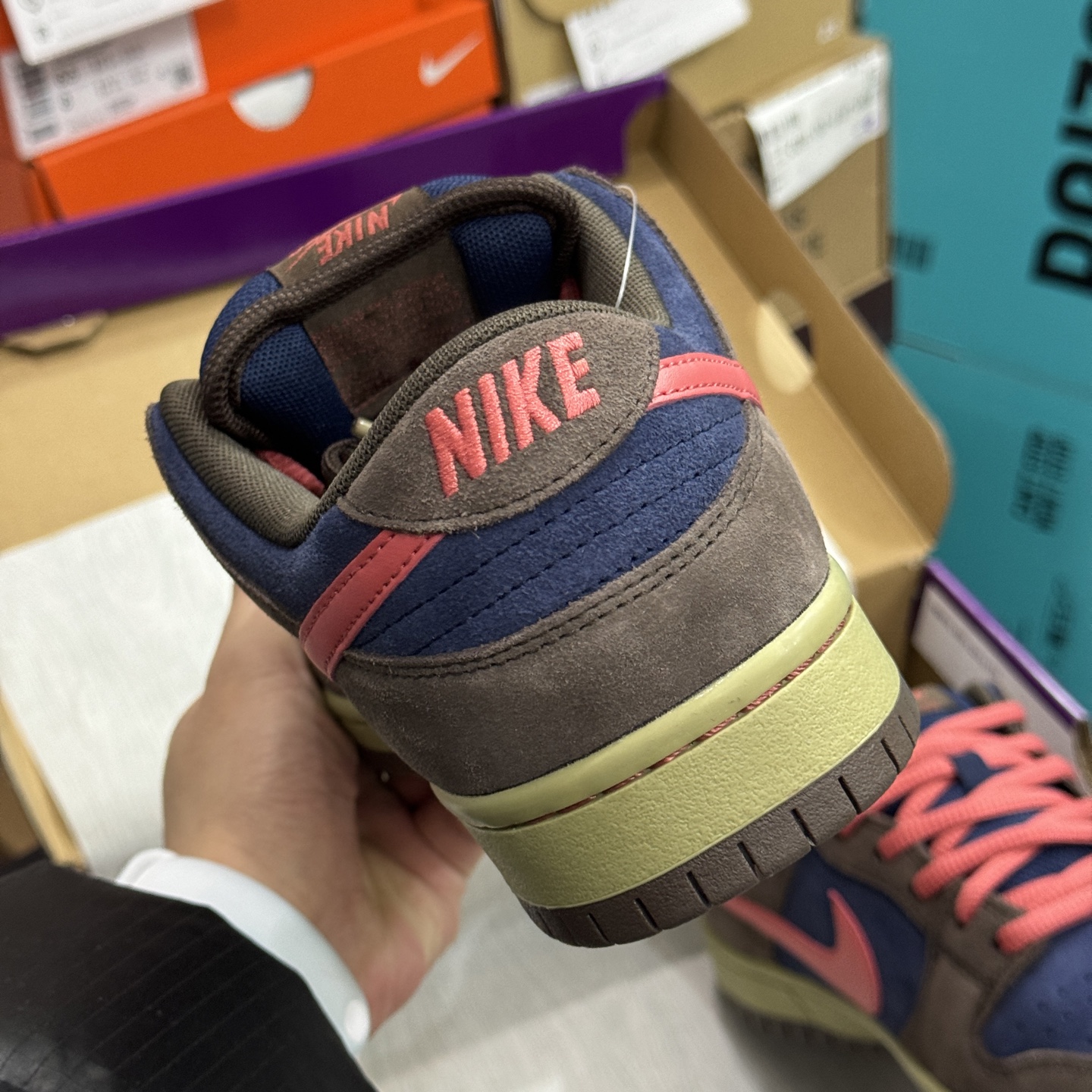 Nike SB Dunk Low Pro "Baroque Brown"  HQ1625-200