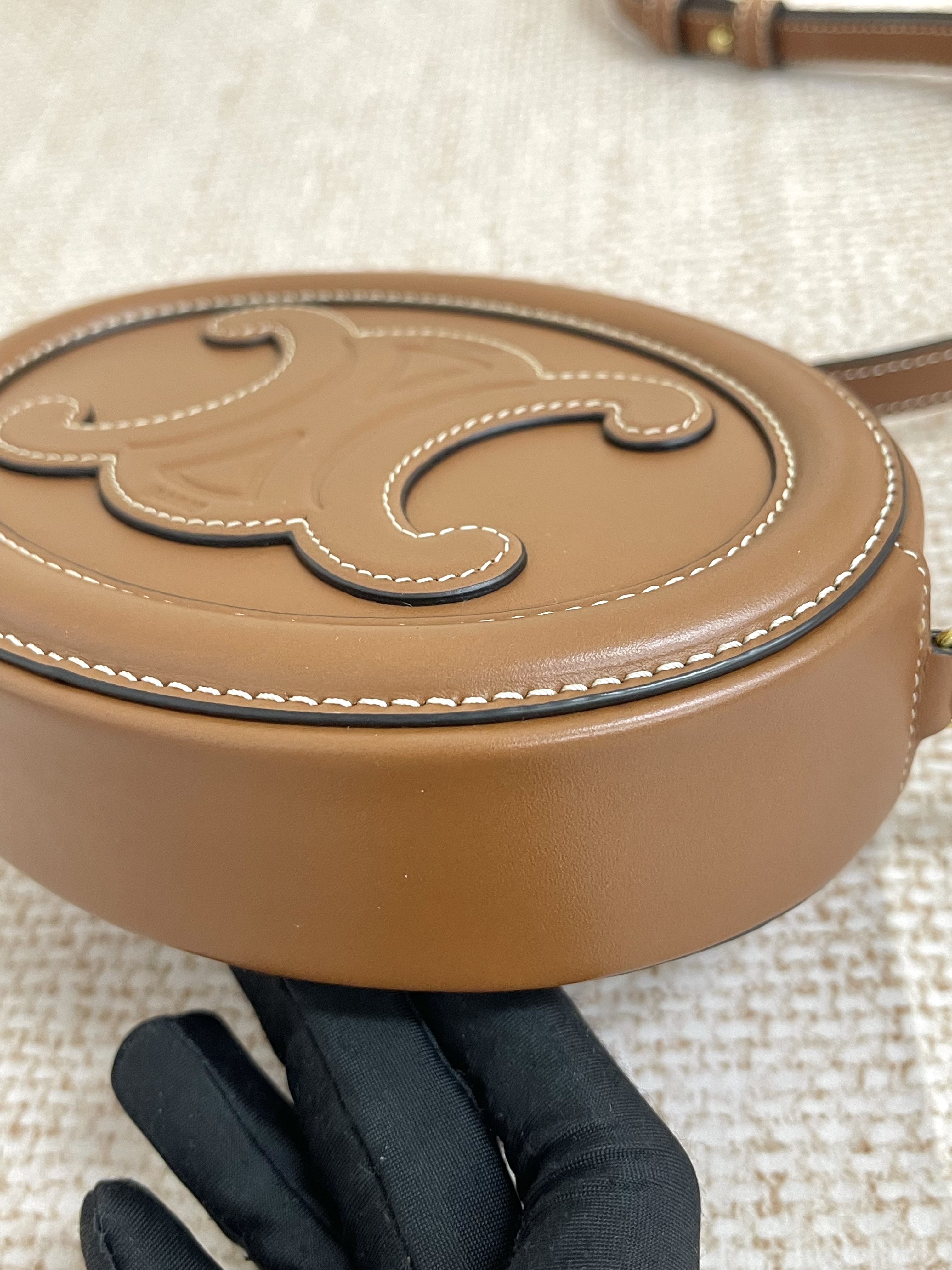 Pre-owned Celine Cuir Triomphe/ Product Code: 26052123