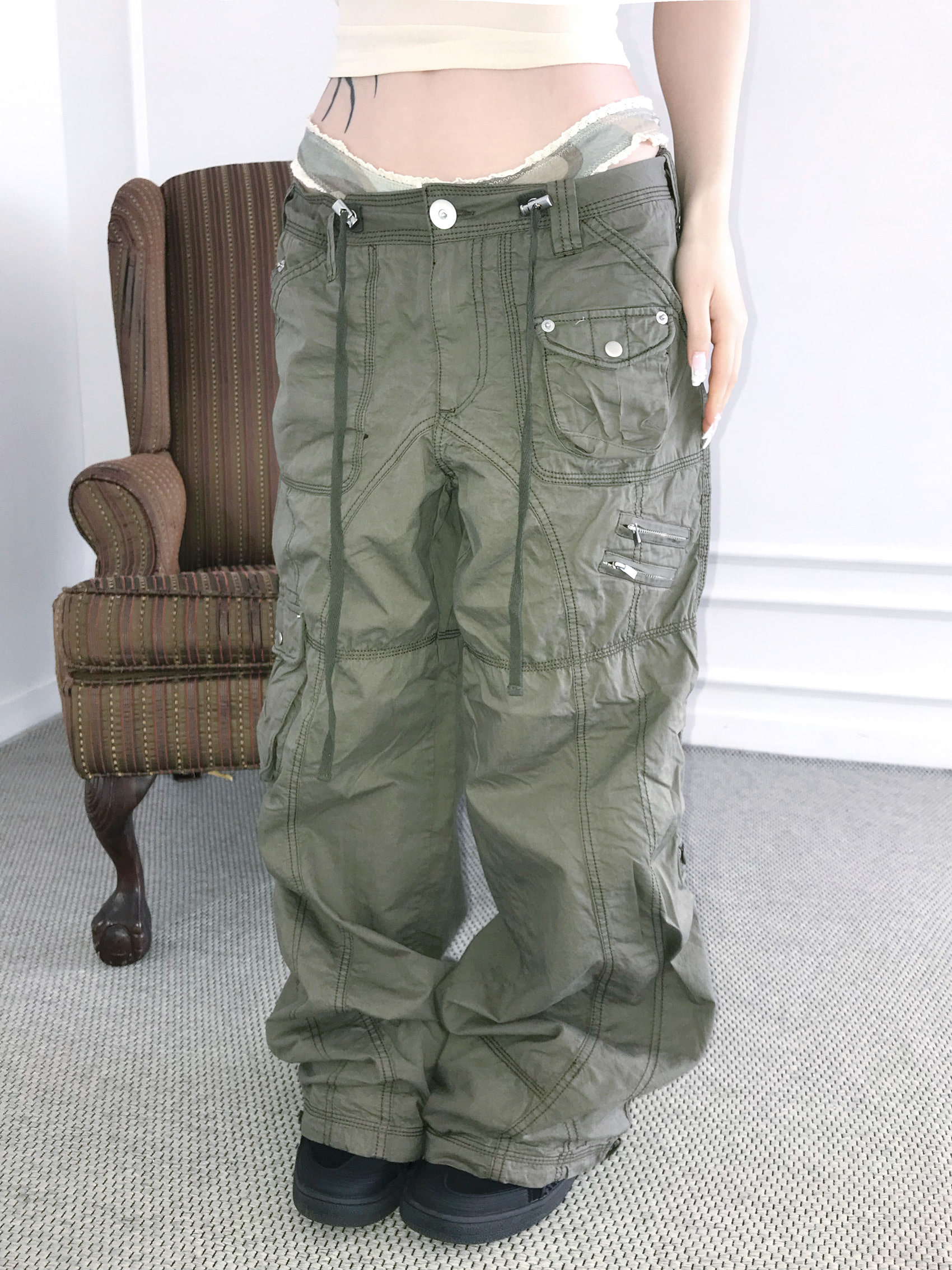 Retro Low-Rise Loose Cargo Pants
