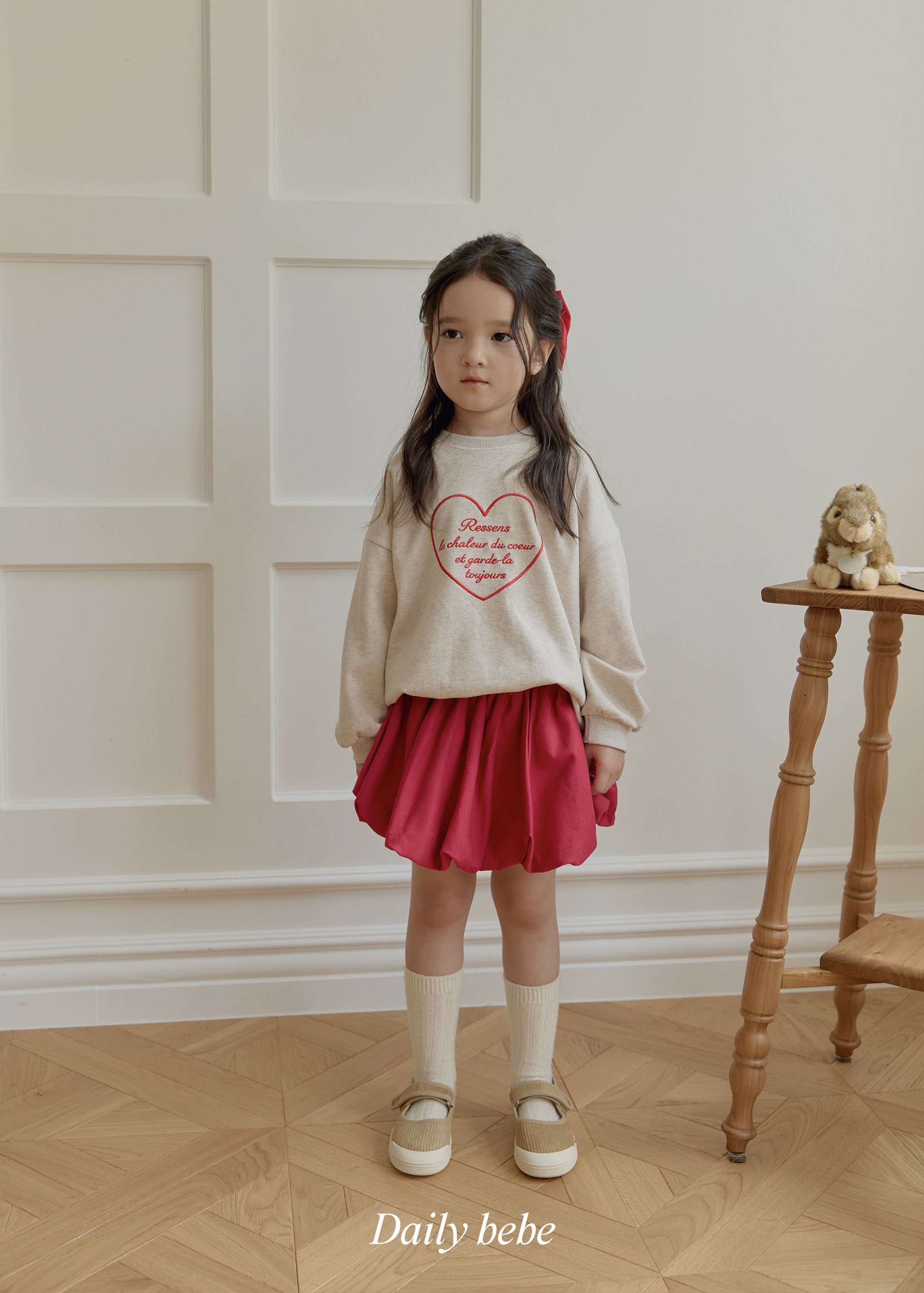 Dailybebe | Heart-Embroidered Sweatshirt