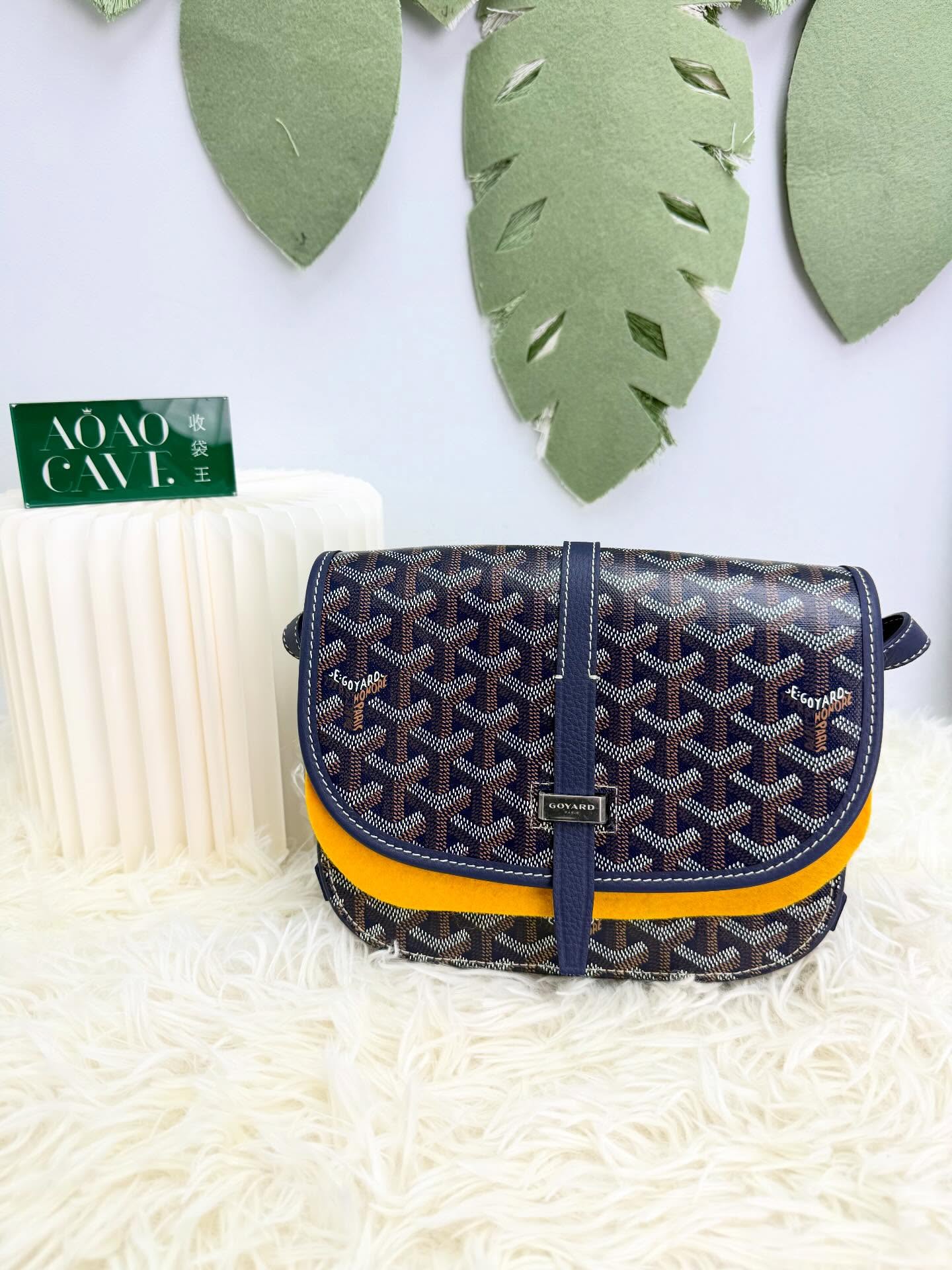 💛全新！💙深藍色PM size 郵差包 專門店單 全套🛍️