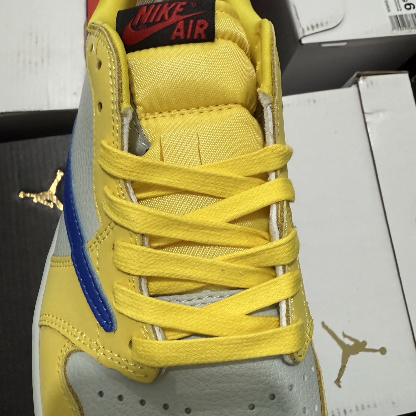 Travis Scott x Air Jordan 1 Retro Low OG "Canary" DZ4137-700