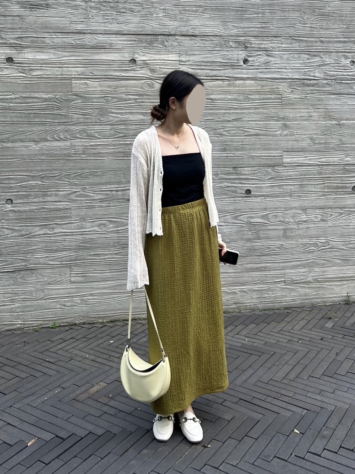 必備甜價紙片人短版上衣 