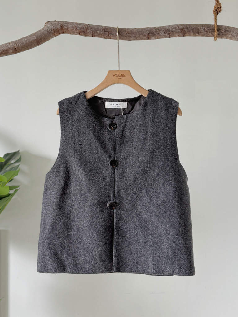 毛呢简约气质马甲外套