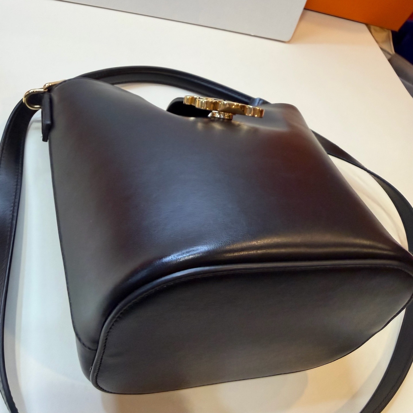 pre owned celine bucket louise