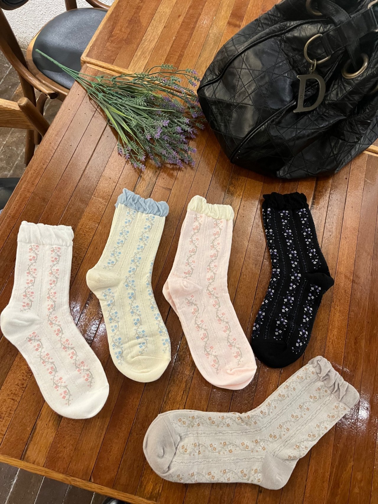 Korean Flower Stem High Crew Socks