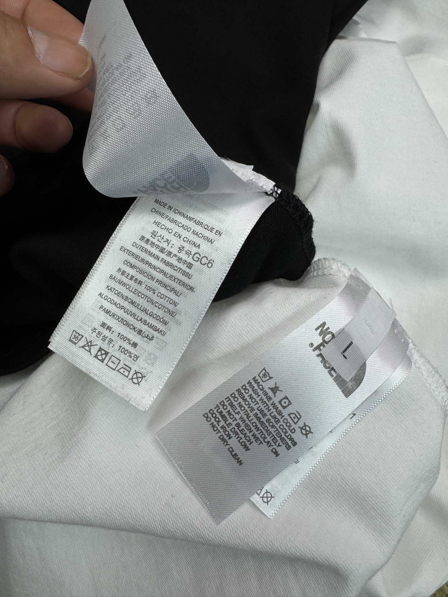 $168件。2件起$ 158件。The North Face 北面 全棉重磅Logo短袖T恤（男女同款）