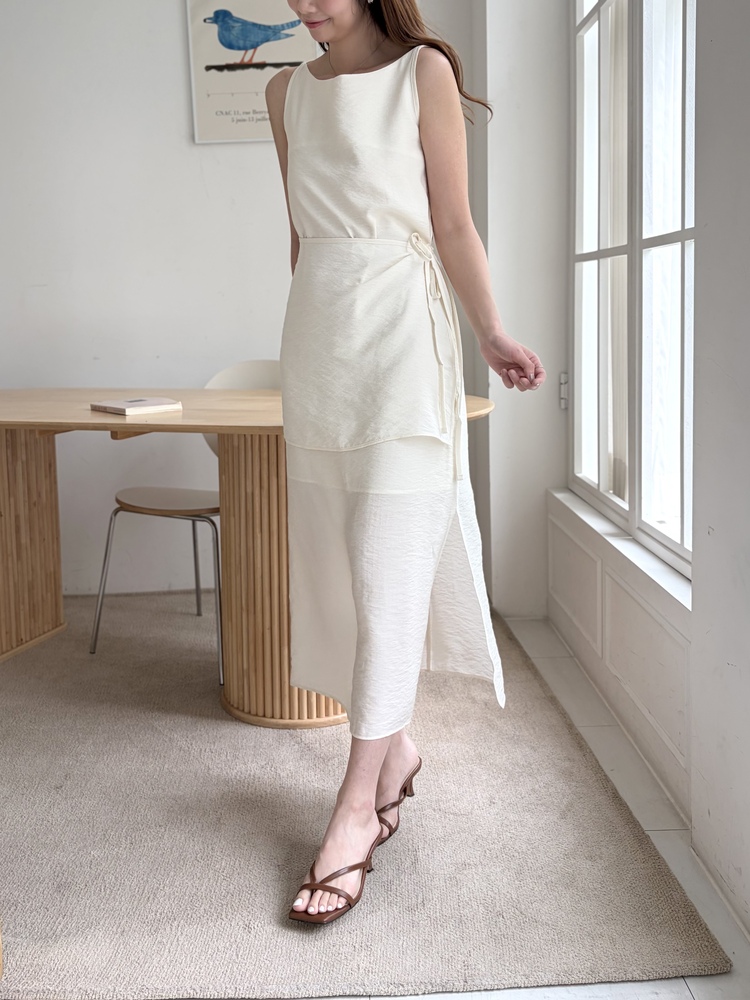 Boat Neck Layered Dress (Ivory)