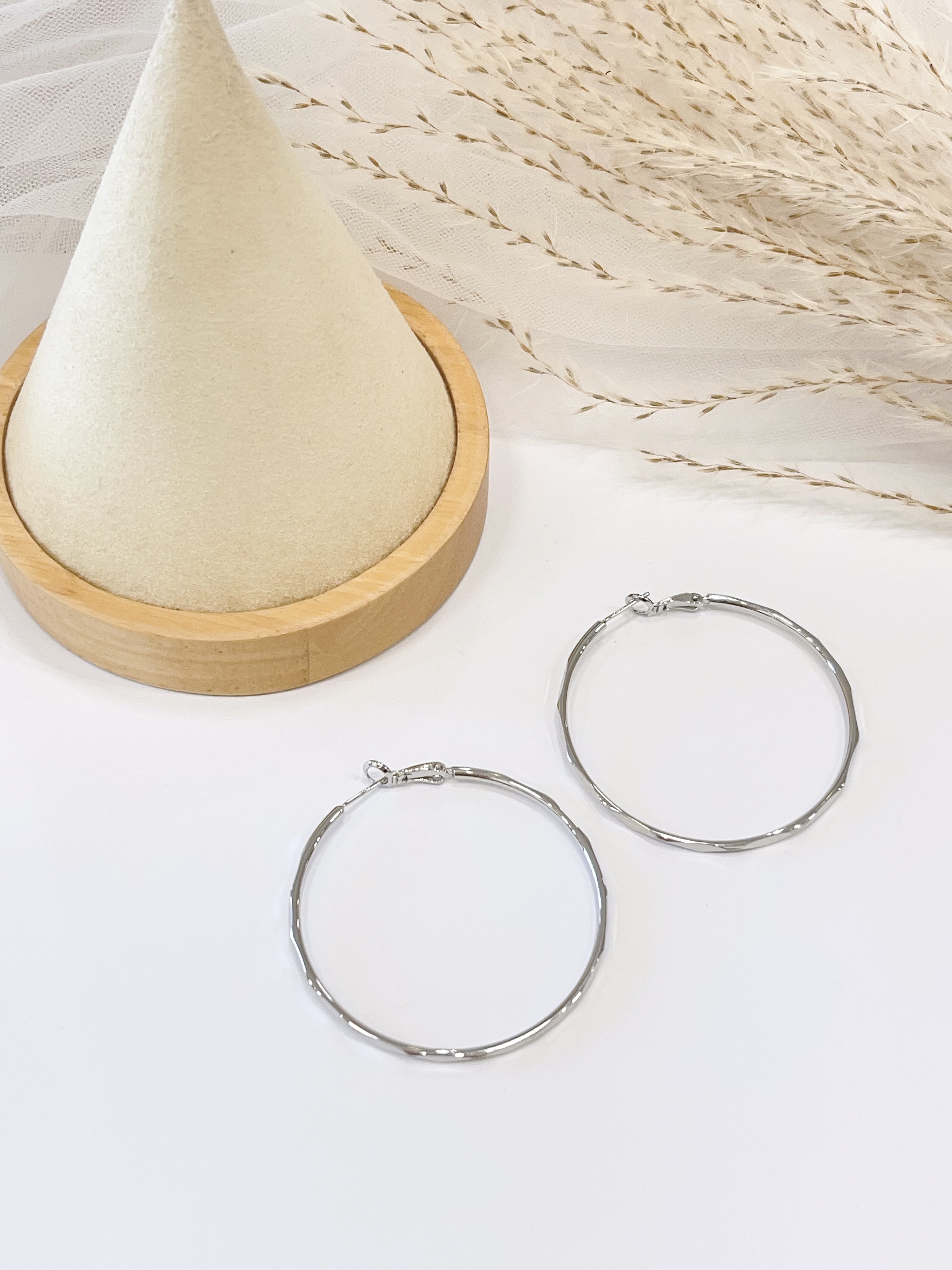 细框气质通勤耳圈耳环