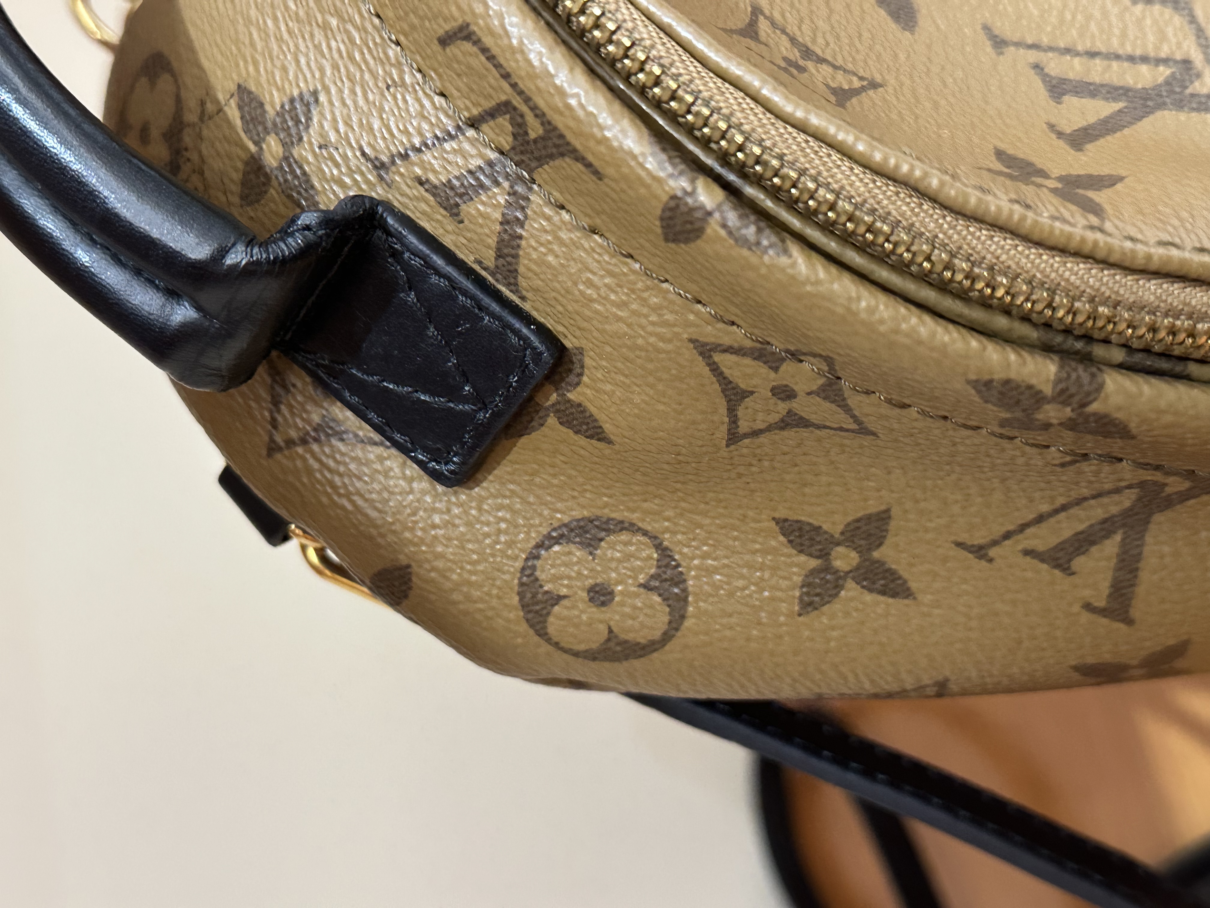 直播貨品 |  [1個-$100 2個-$300］ HH06