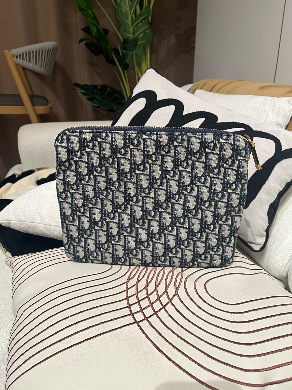 Dior travel pouch clutch bag Oblique Clutch W26cm  x H21cm 100%Authentic,99%new