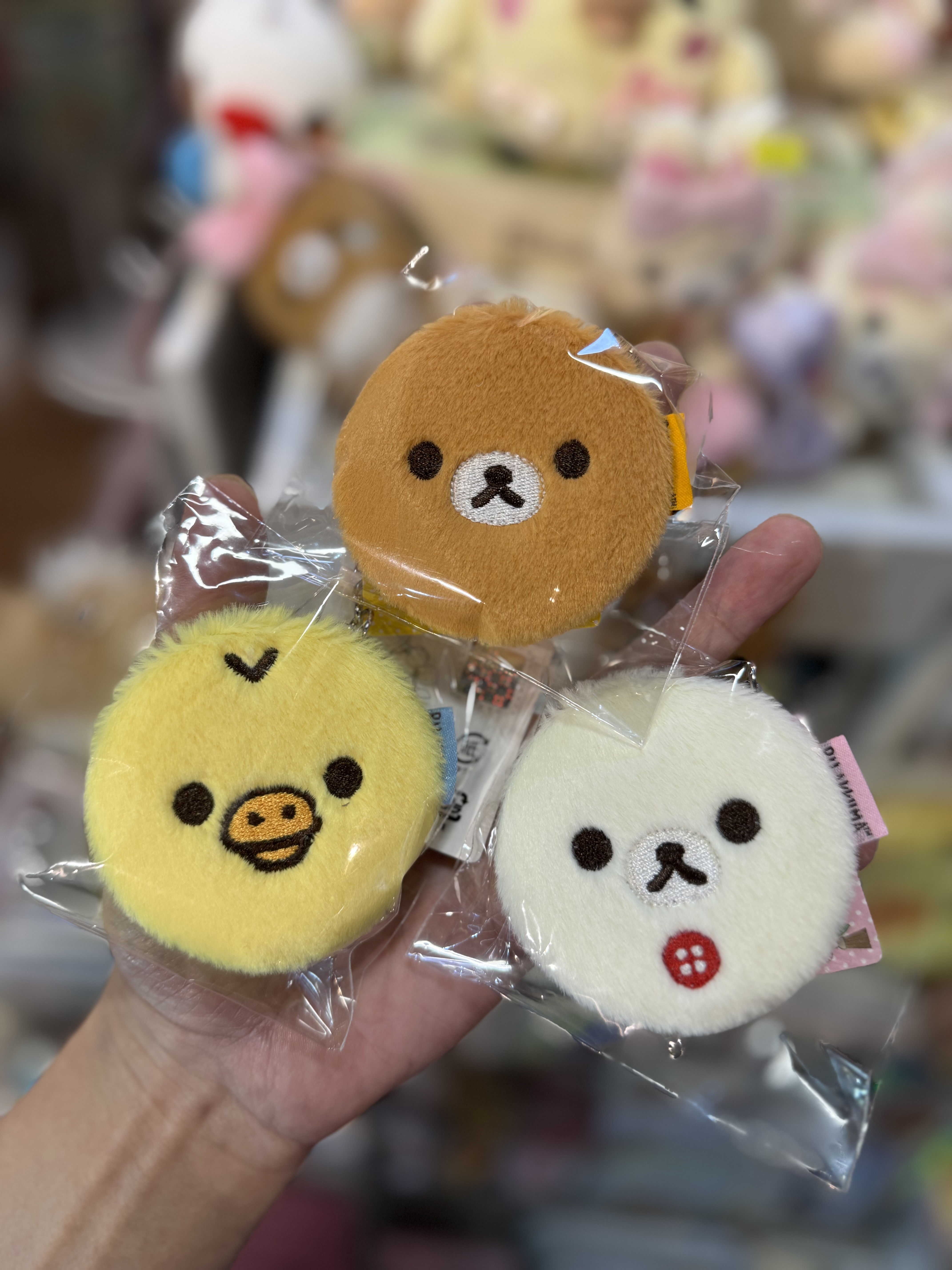 《現貨》全新Rilakkuma 毛毛圓型鏡仔掛飾
