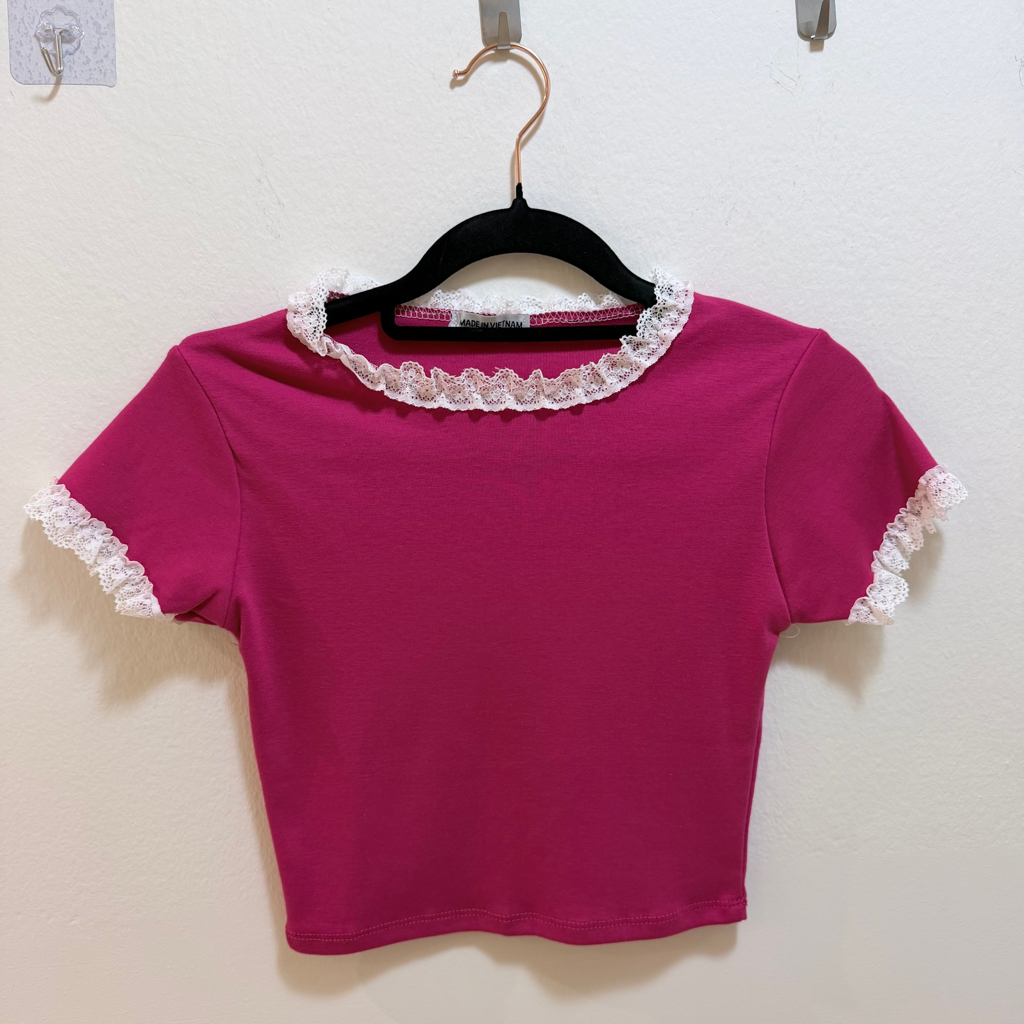 蕾絲邊短版T 卹