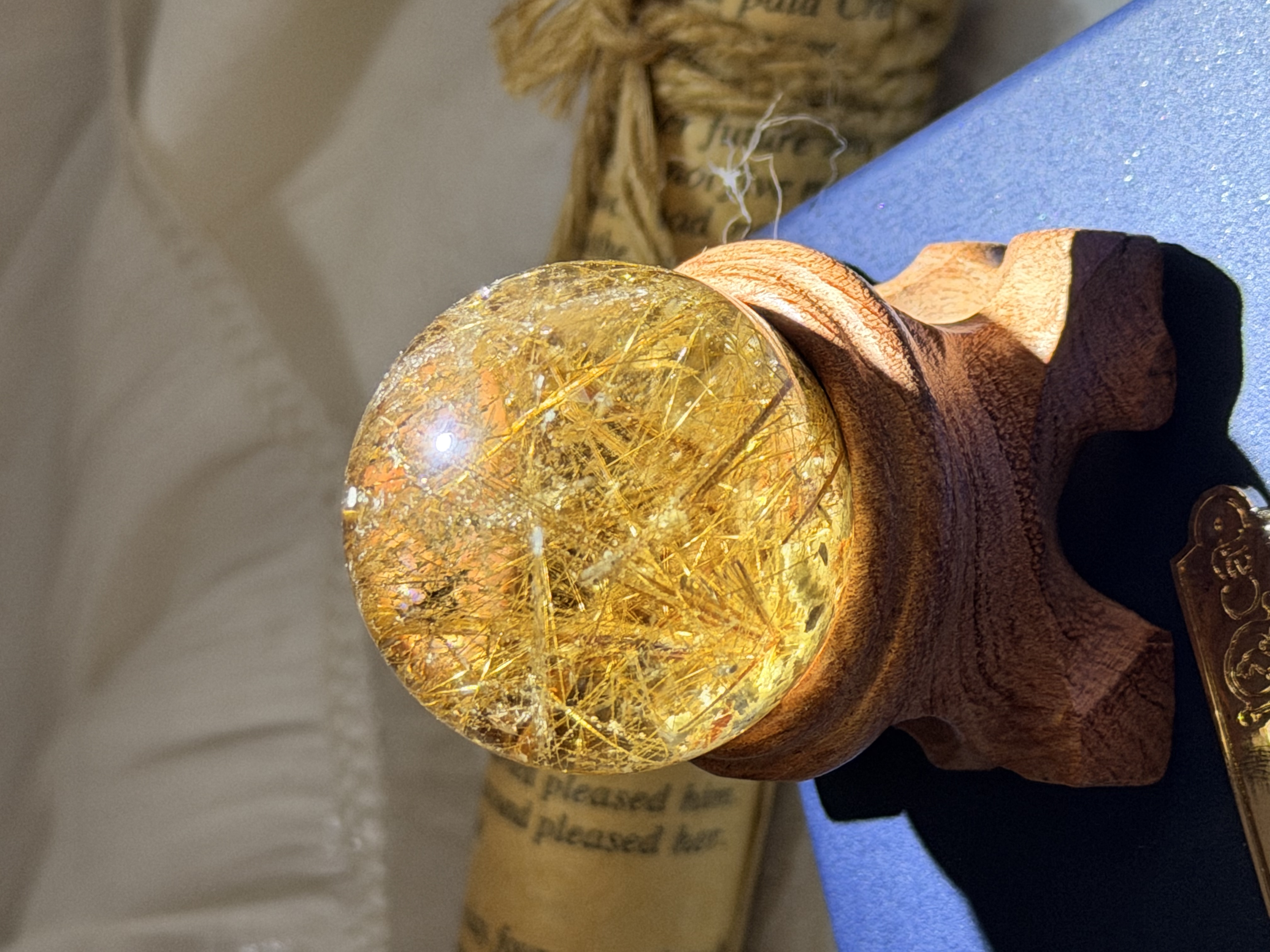 雪花白幽靈共生金鈦晶球