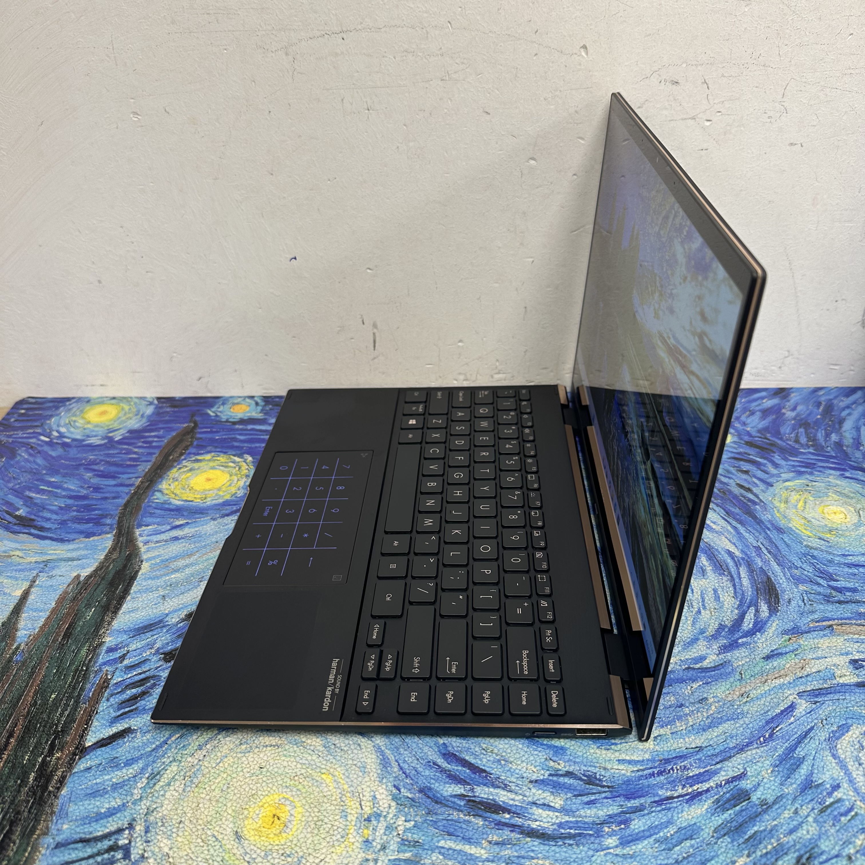 #5940 (4K 360度Touch Mon 超輕薄華碩🔥) Asus Zenbook 13.3寸 Intel i7-1165G7/16GB Ram/512GB SSD /Pantone認證/Laptop / Notebook / Tablet / YouTube / Netflix / Win11/ Office / Work / PC