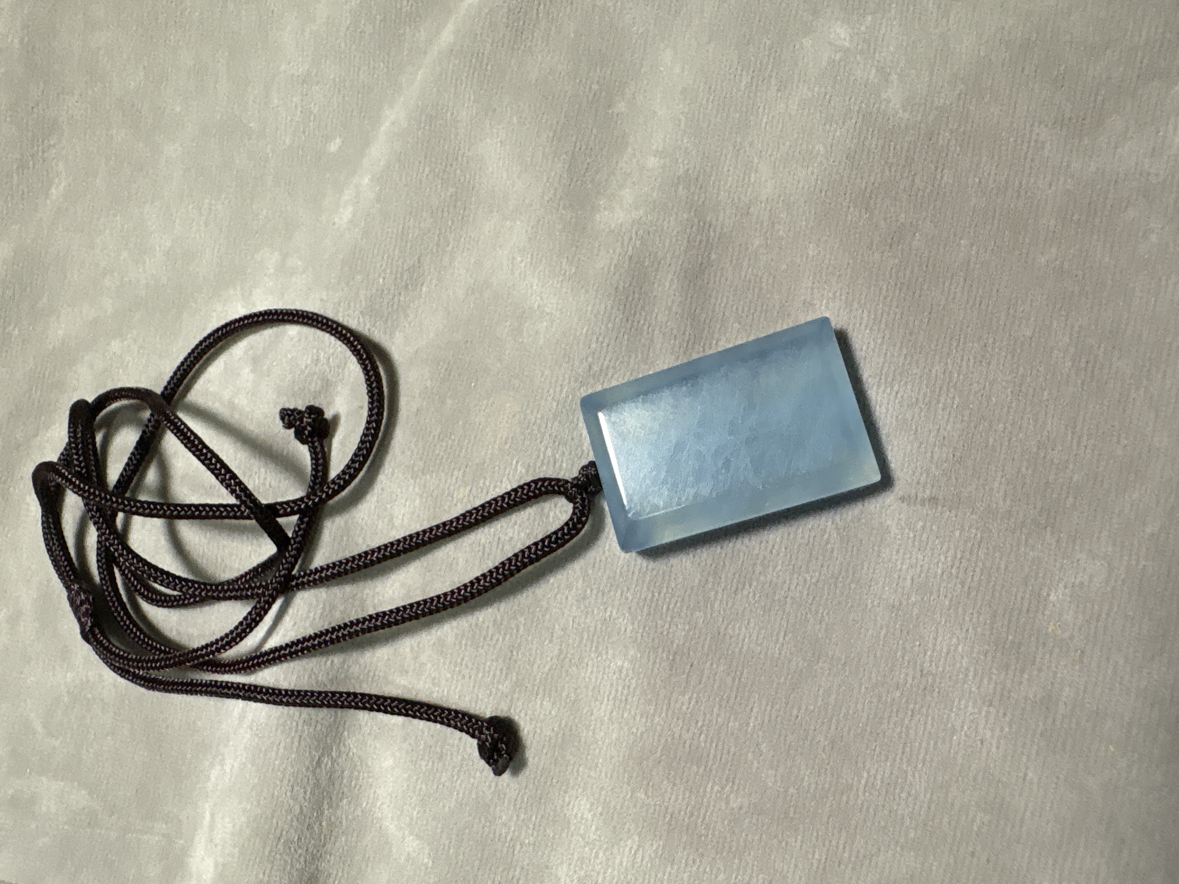 海藍寶平安無事牌No.19-582丨規格：13-14克