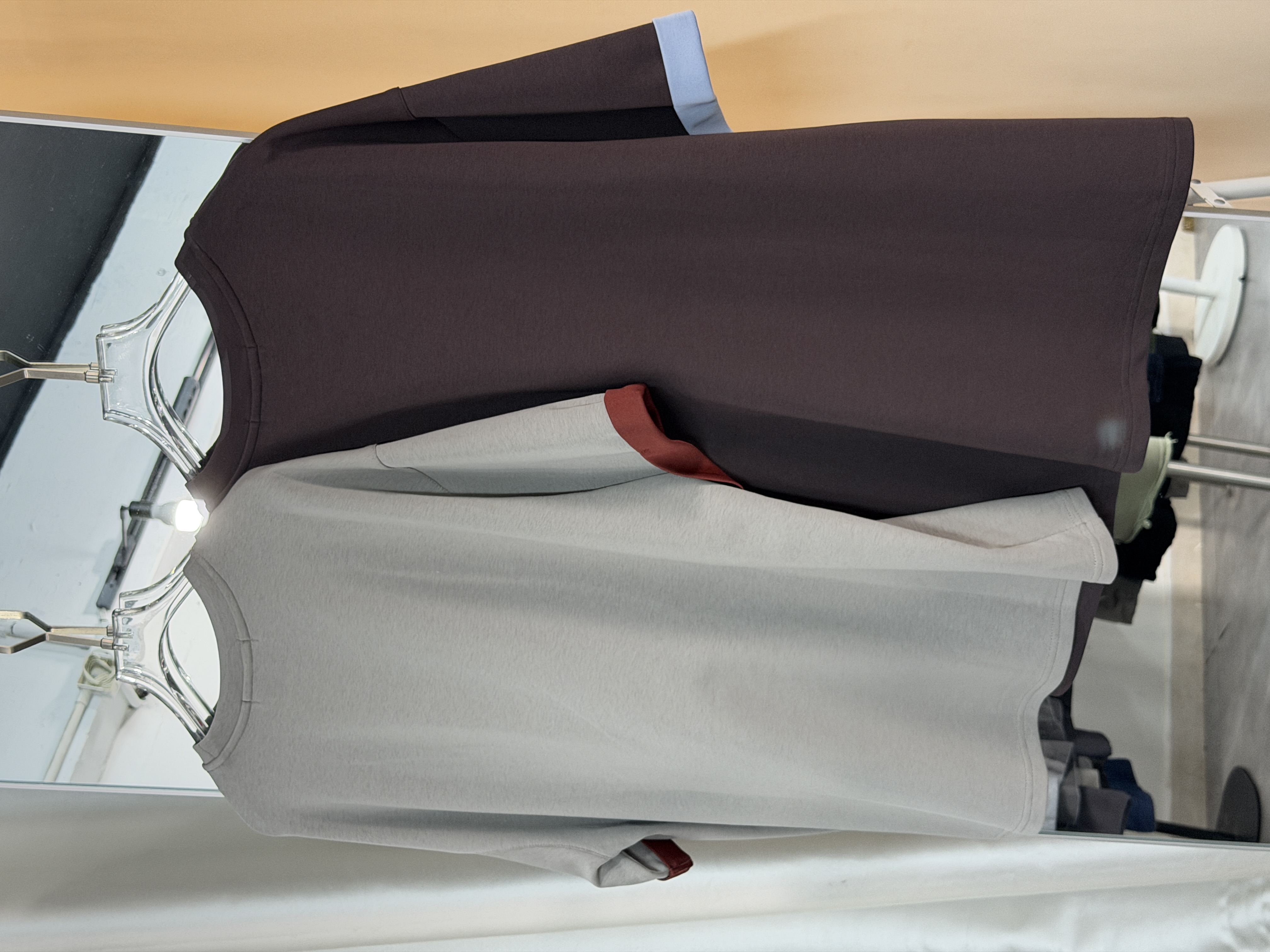 撞色拼接太空棉上衣