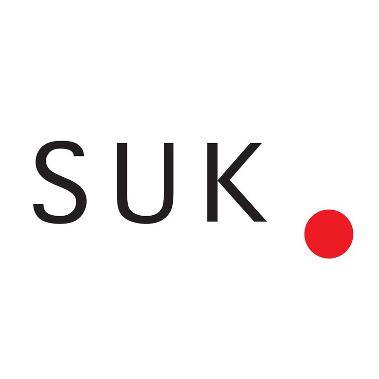 SUK.