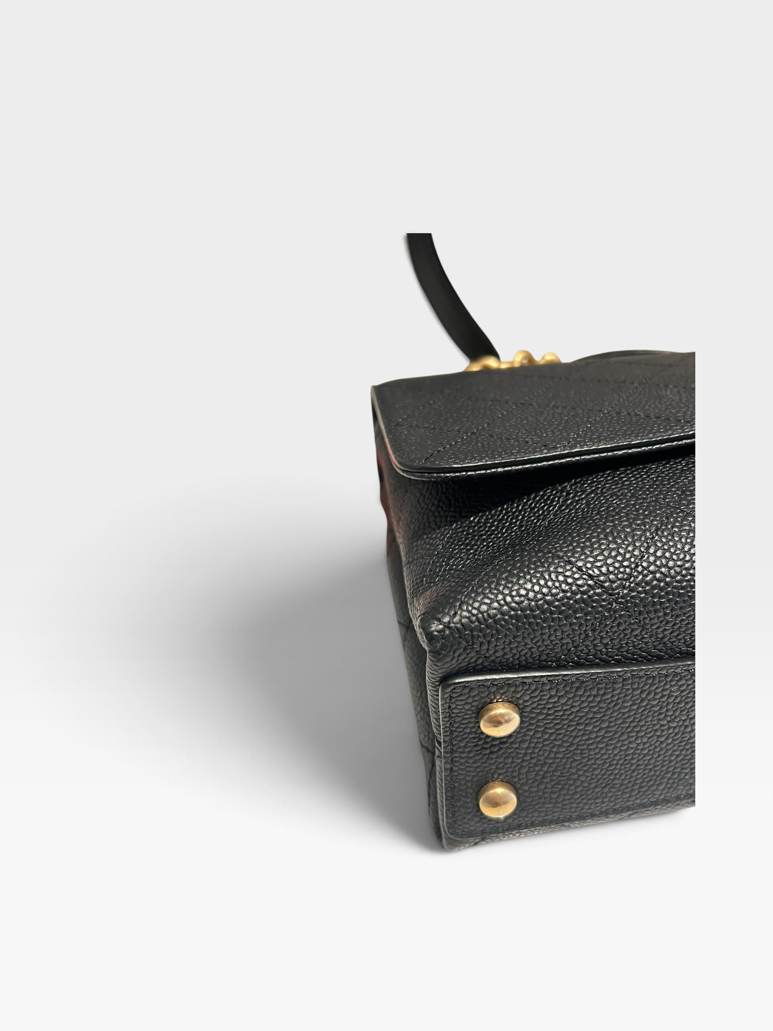 Pre-Owned CHANEL Chic Affinity / Product Code: B60182