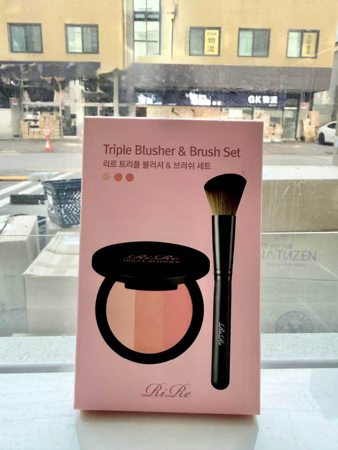 韓國🇰🇷RiRe自然不造作三色腮紅玫瑰胭脂盤 送腮紅掃