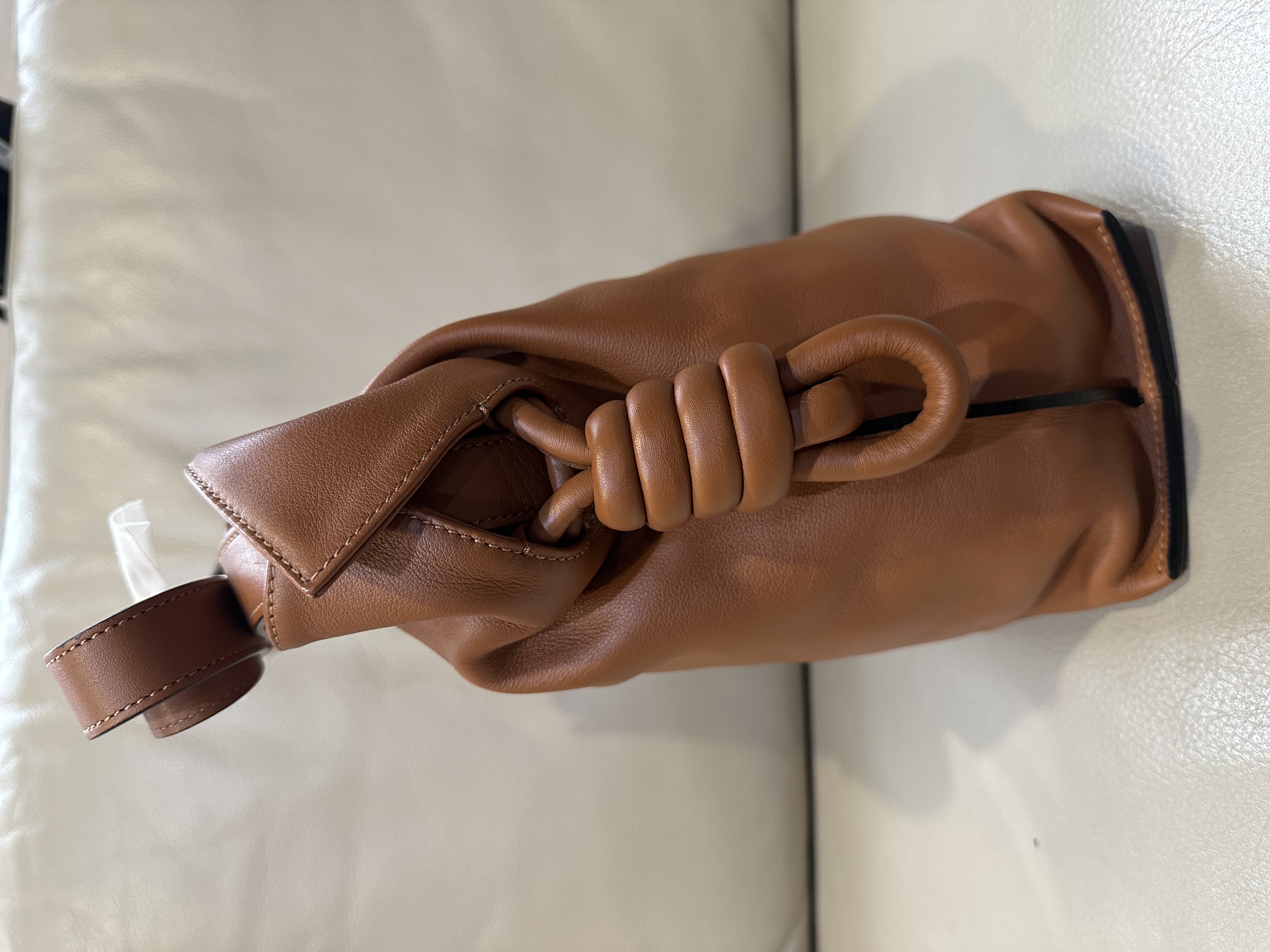 Pre-Owned Loewe Flamenco leather shoulder bag / Product Code: 26040517