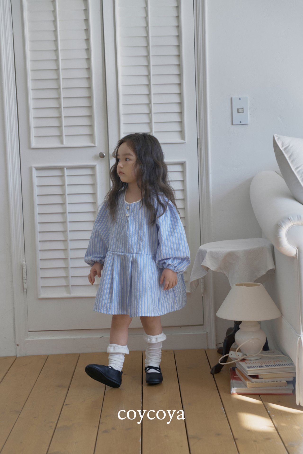 🌸預訂 韓國直送🌸🇰🇷COYCOYA兩色條紋蕾絲領長袖連身裙