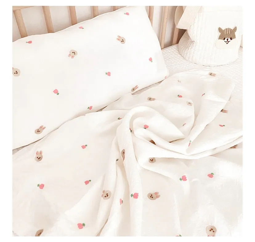 Hellominime Rayon Bunny Embroidery Blanket
