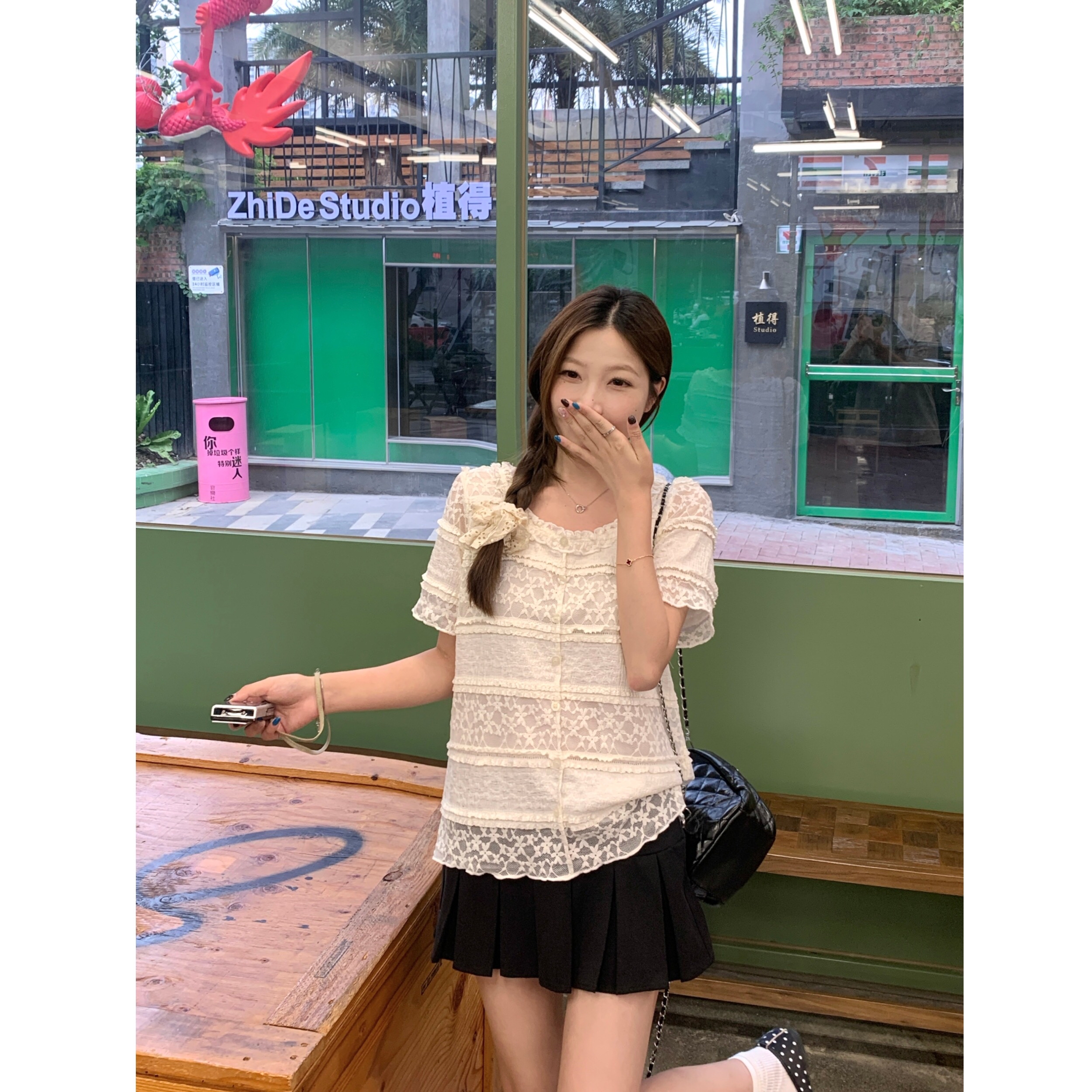 B174(80968) 法式轻奢风褶皱拼蕾丝横排拼接3色上衣 