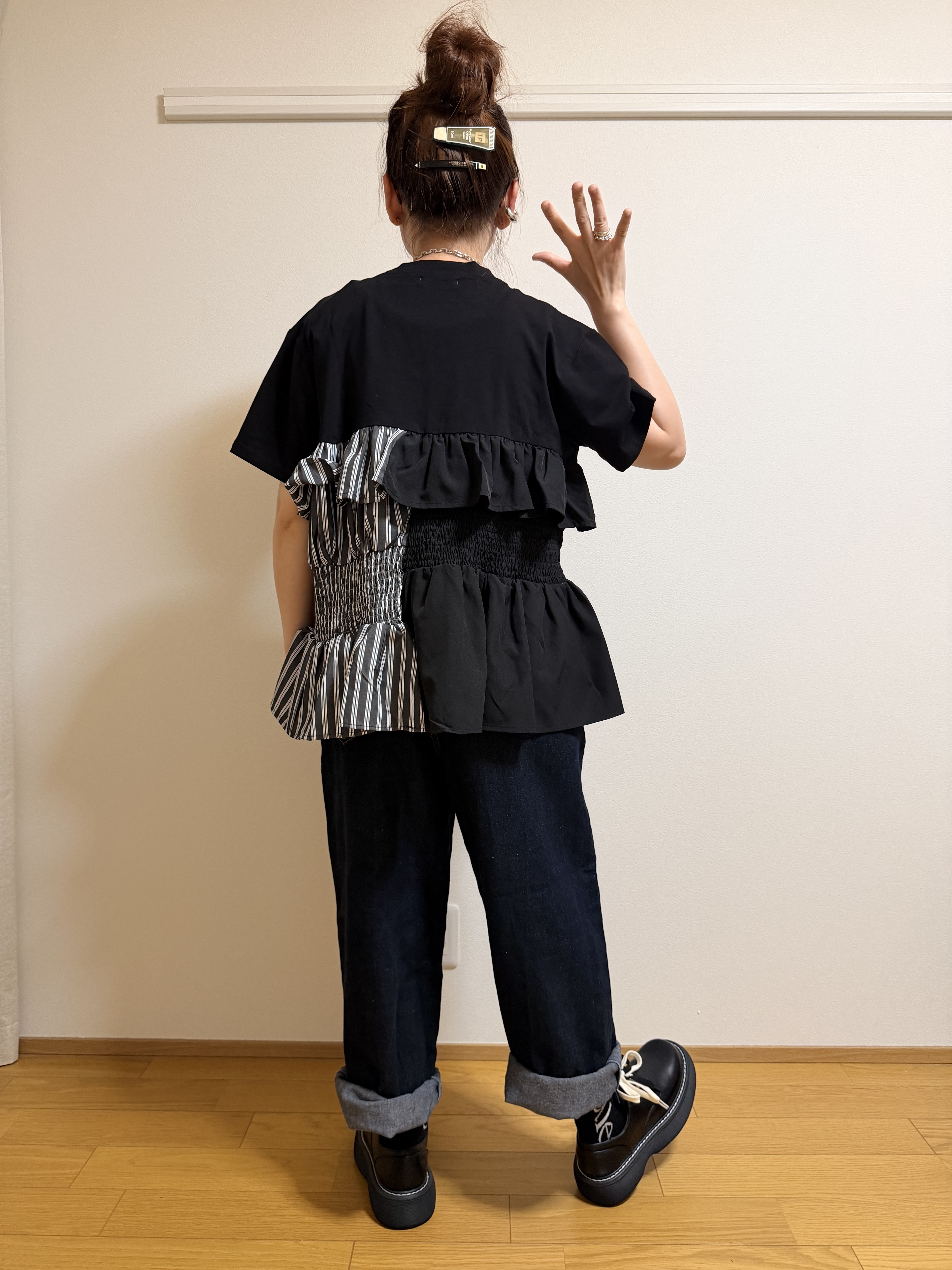 日本黑色拼款衫