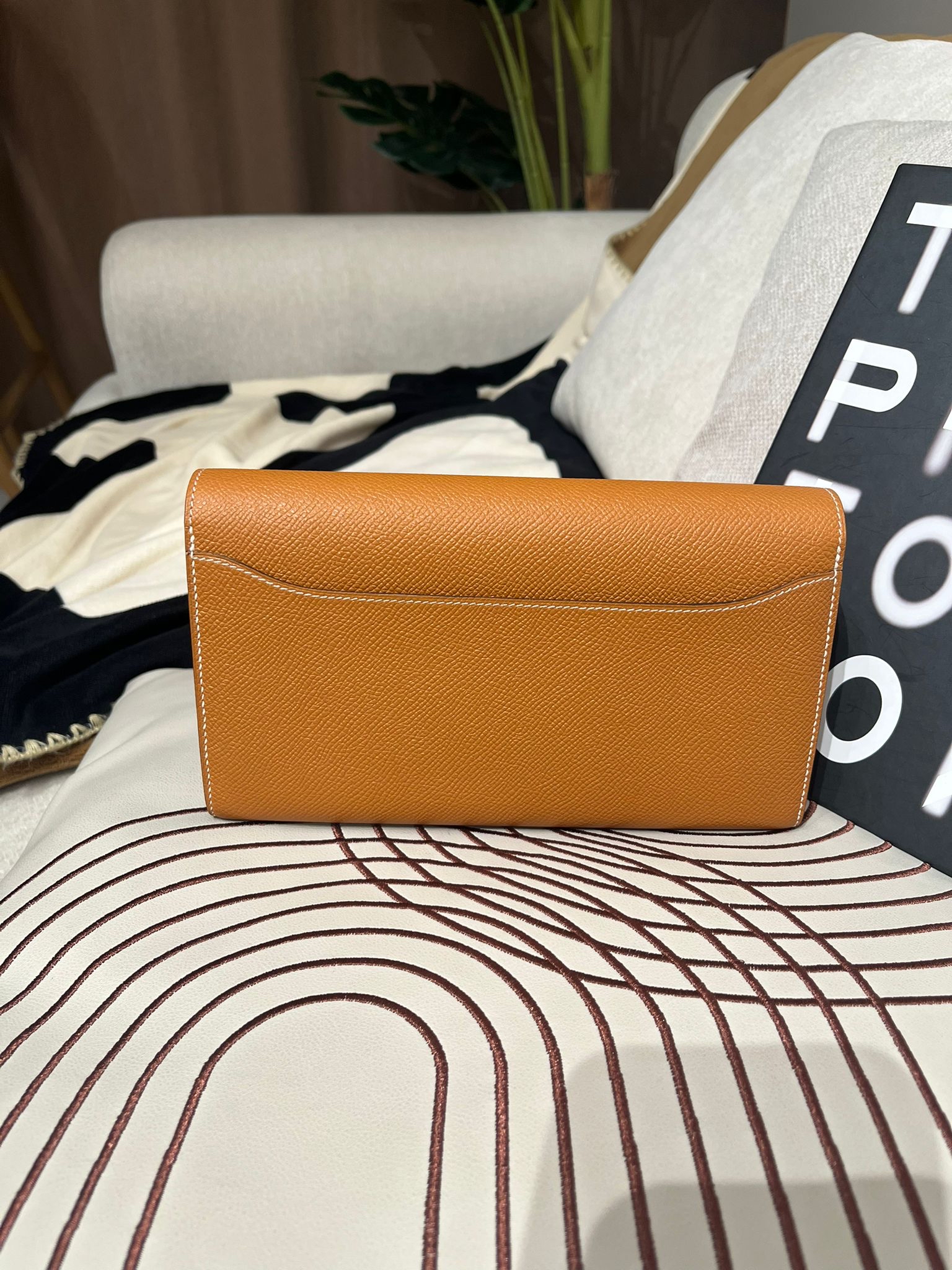 Hermes Constance Wallet Stamp X Gold 金金100%Authentic, 98%New ✅Box