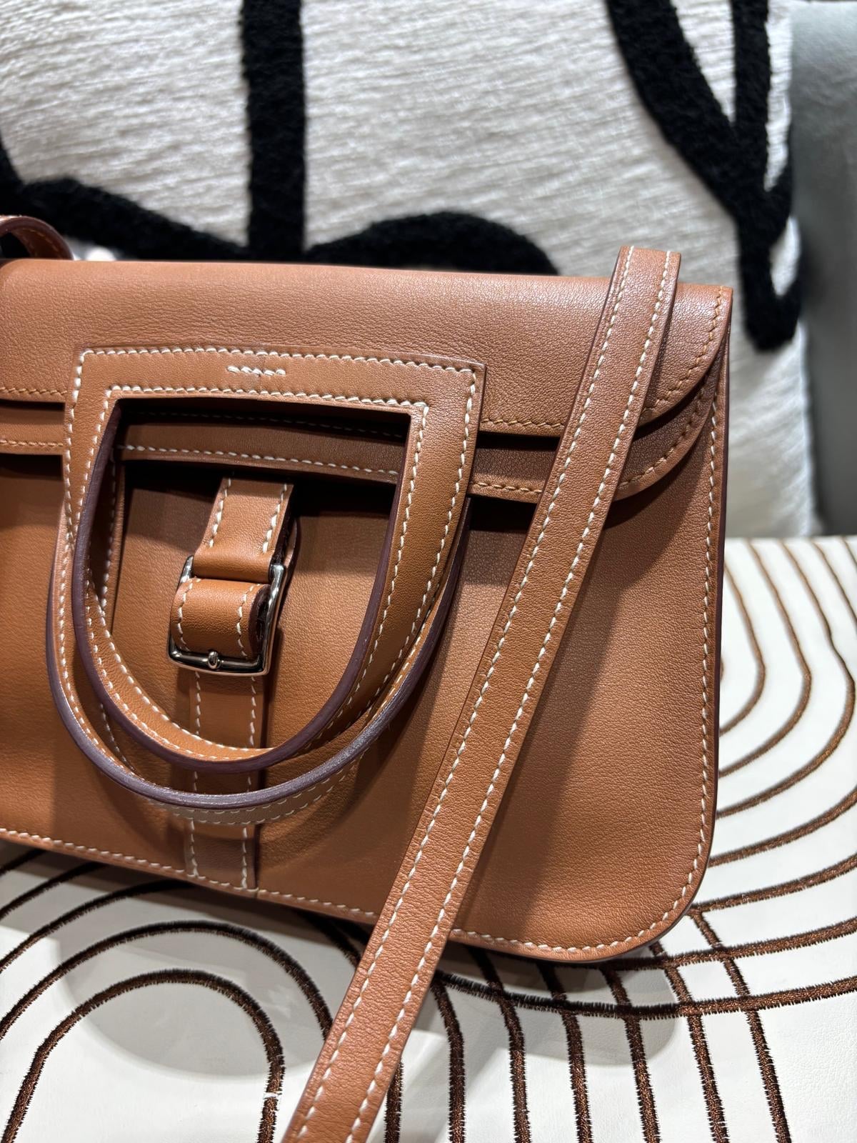 Hermes Mini Halzan STAMP A gold 100%Authentic, 98%New✅Dust bag✅box