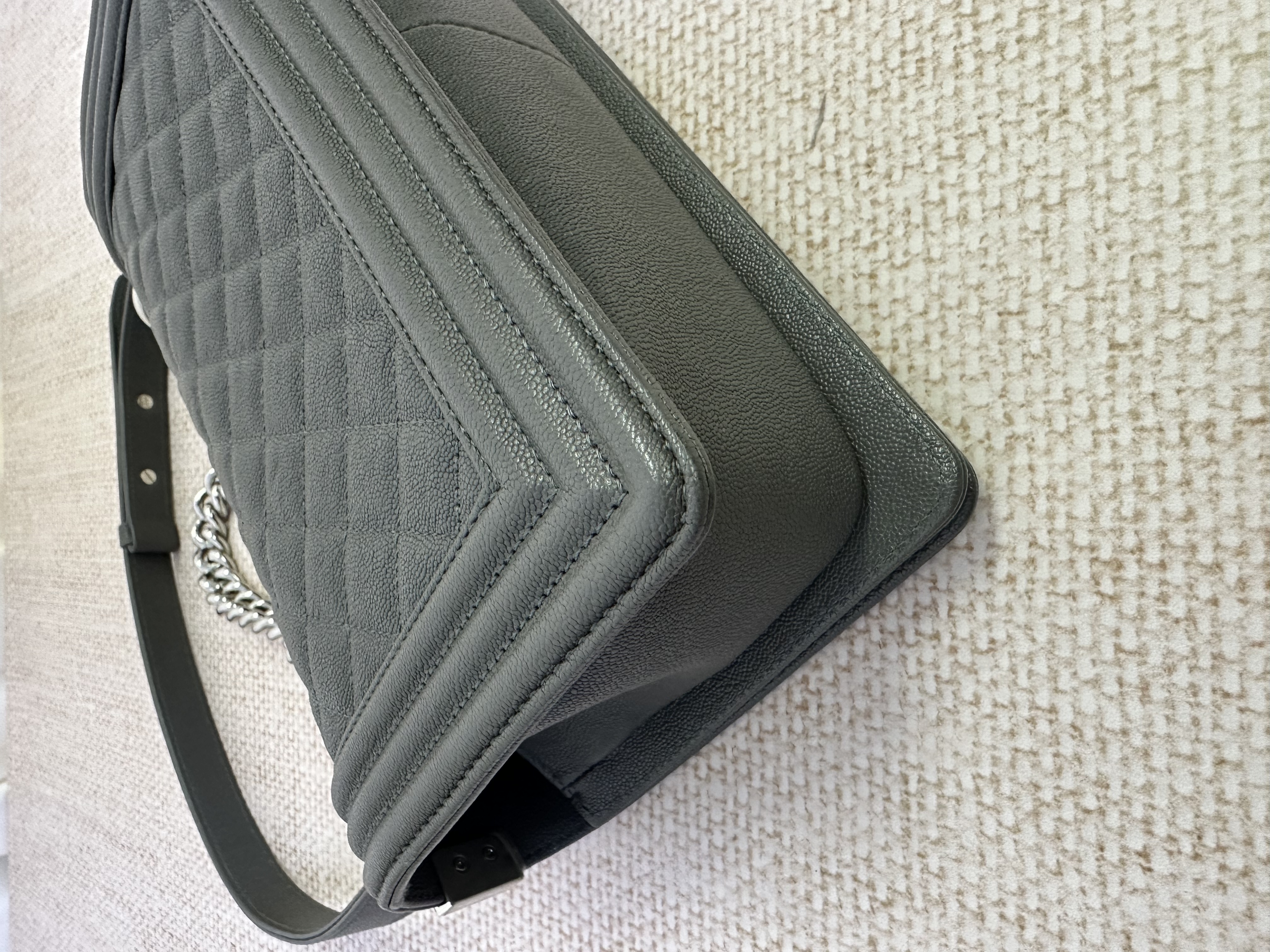 Pre-owned Chanel Boy / Product Code: 26030907