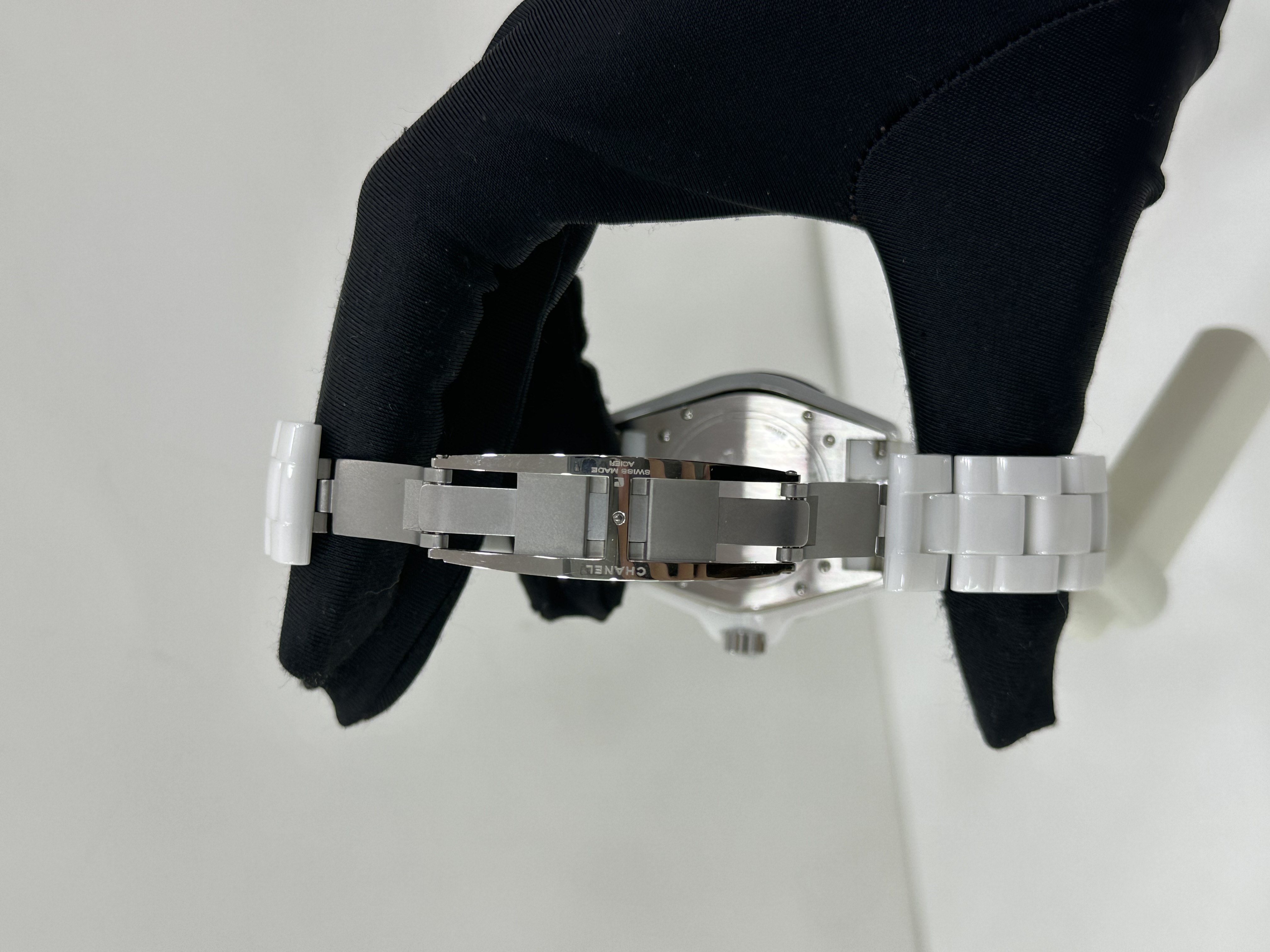 直播貨品 |  [1個-$100 2個-$300］GG33