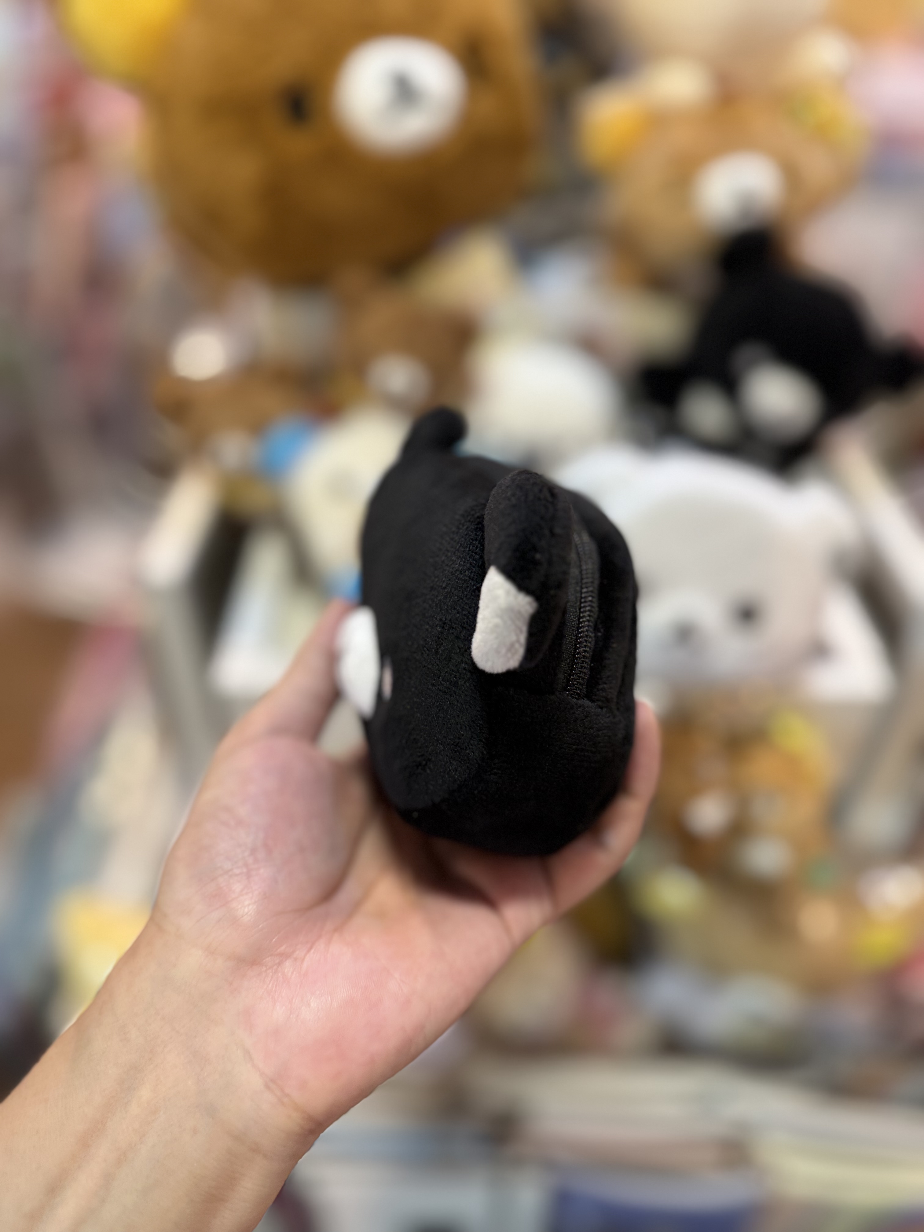 《現貨》全新Rilakkuma 黑白系列 毛毛頭型小物袋