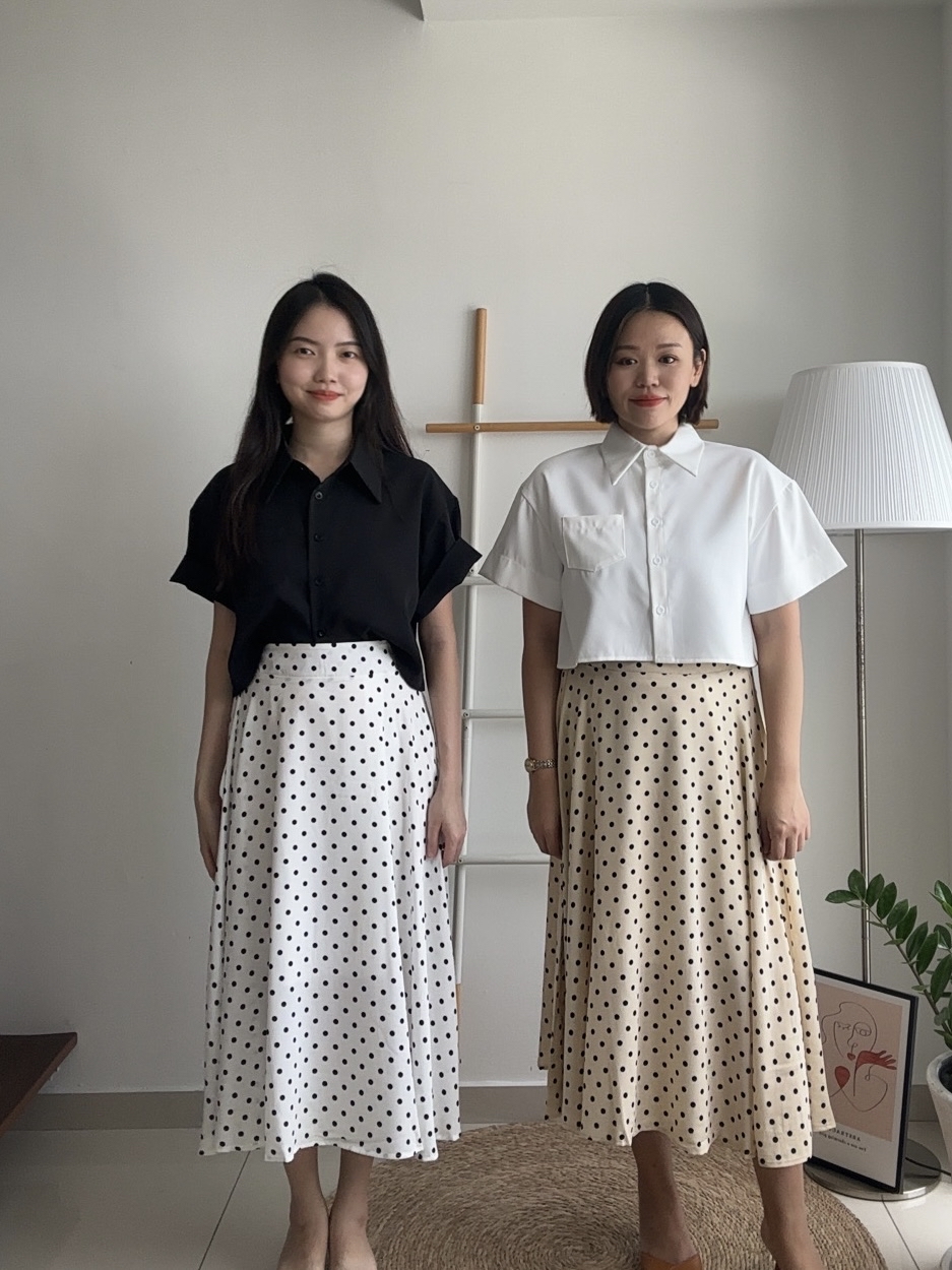 T4158 Classic Crop Shirt - Black & White