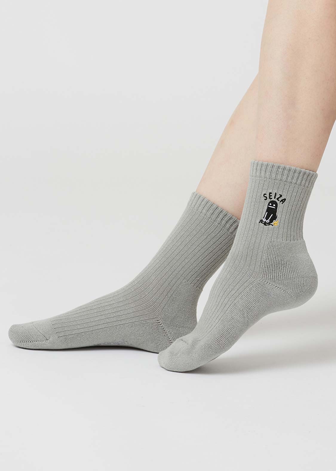 📦訂購 日本限定 graniph Beautiful Shadow 中筒襪