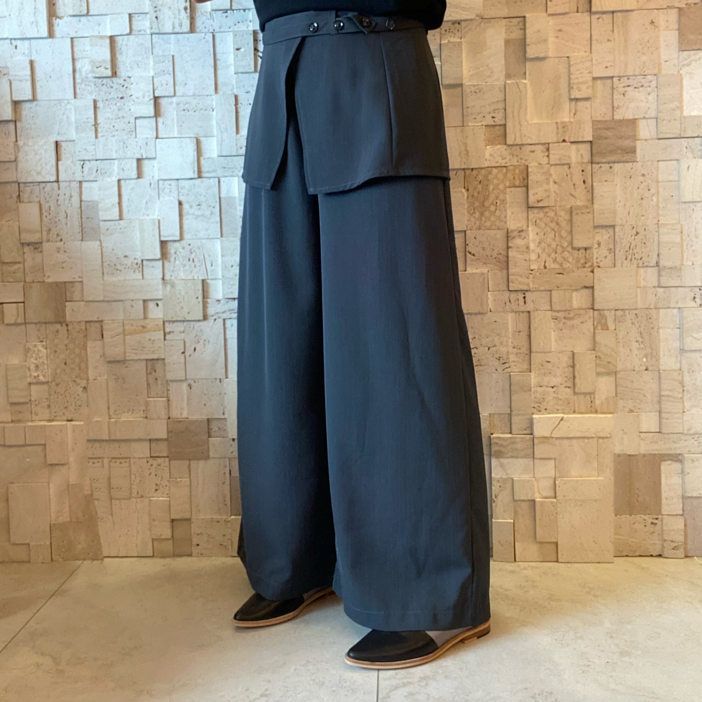 B00561 梳織設計感裙褲💯