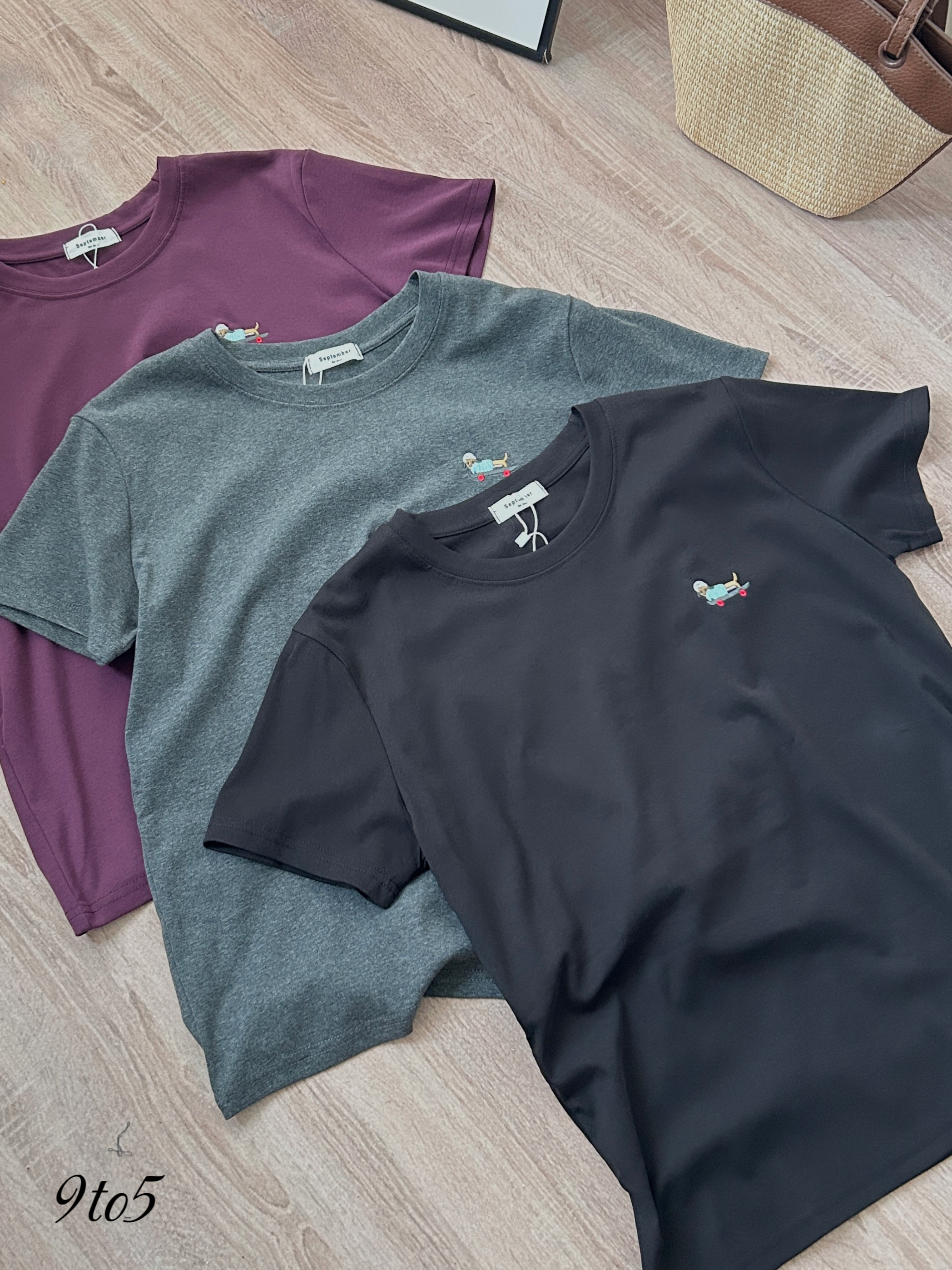 T4312 Embroidery doggy Tee - 3 Colors 