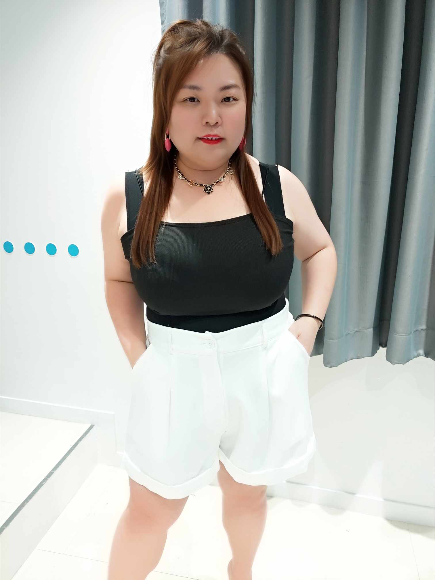 DSB05 褶裤脚简约设计短裤