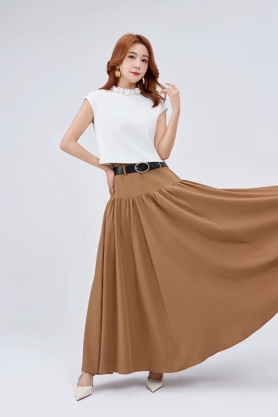 10141331 Structured Minimal Sleeveless Top