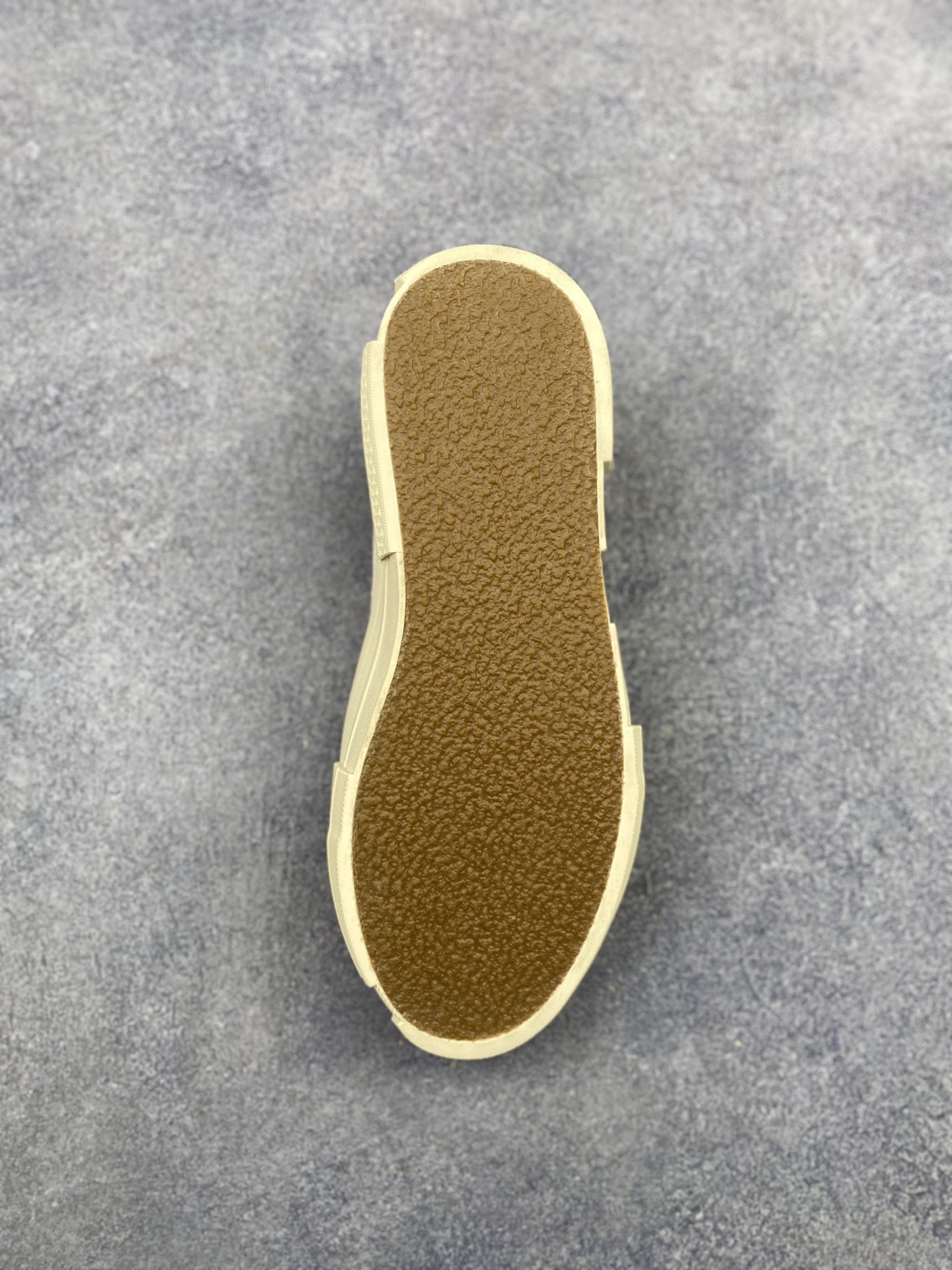 xVESSEL G.O.P. Slip on