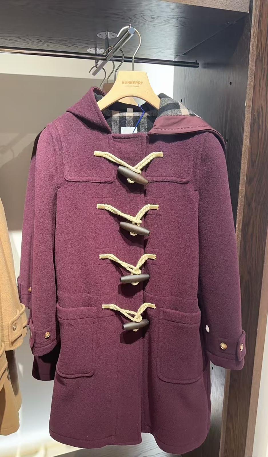 預購 Burberry 🌈🌈折扣款 女士牛角扣大衣 