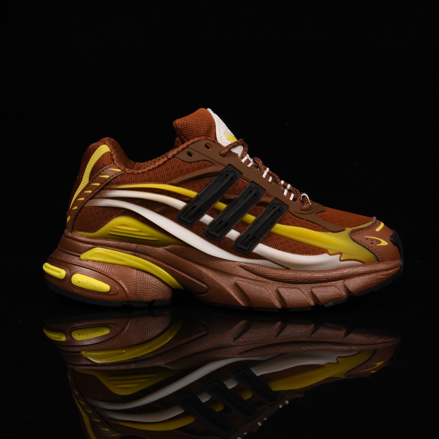 Pharrell Williams x Adidas Adistar Jellyfish 