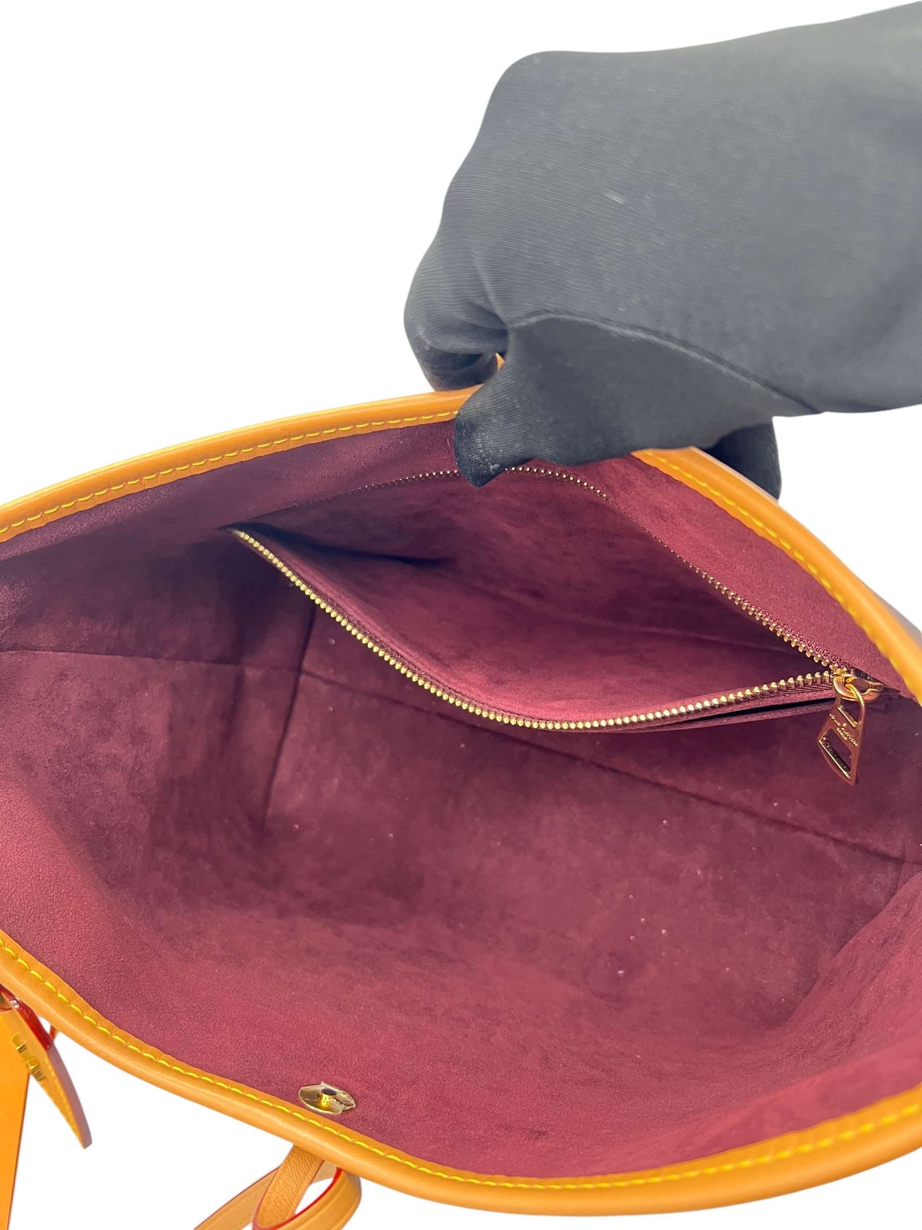 Pre-Owned LV Carry All / Product Code: 061408