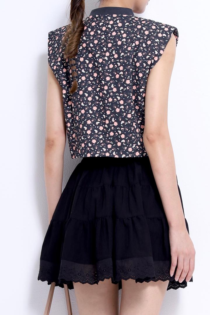 CS1406 Soft Bloom Tiered Mini Skirt
