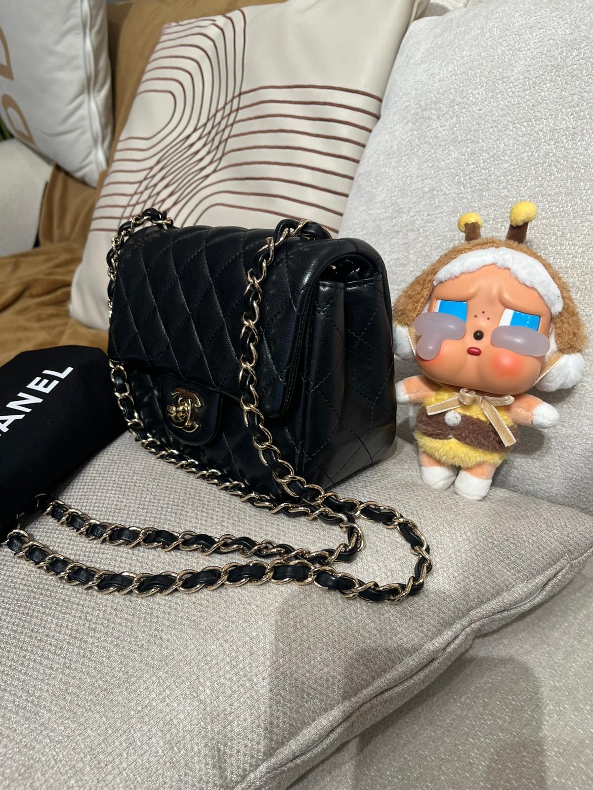 Chanel Mini Classic Flap 方胖子 17cm 黑色羊皮金鏈 100%Authenic, 95%New ✅Card✅Dust bag✅Box