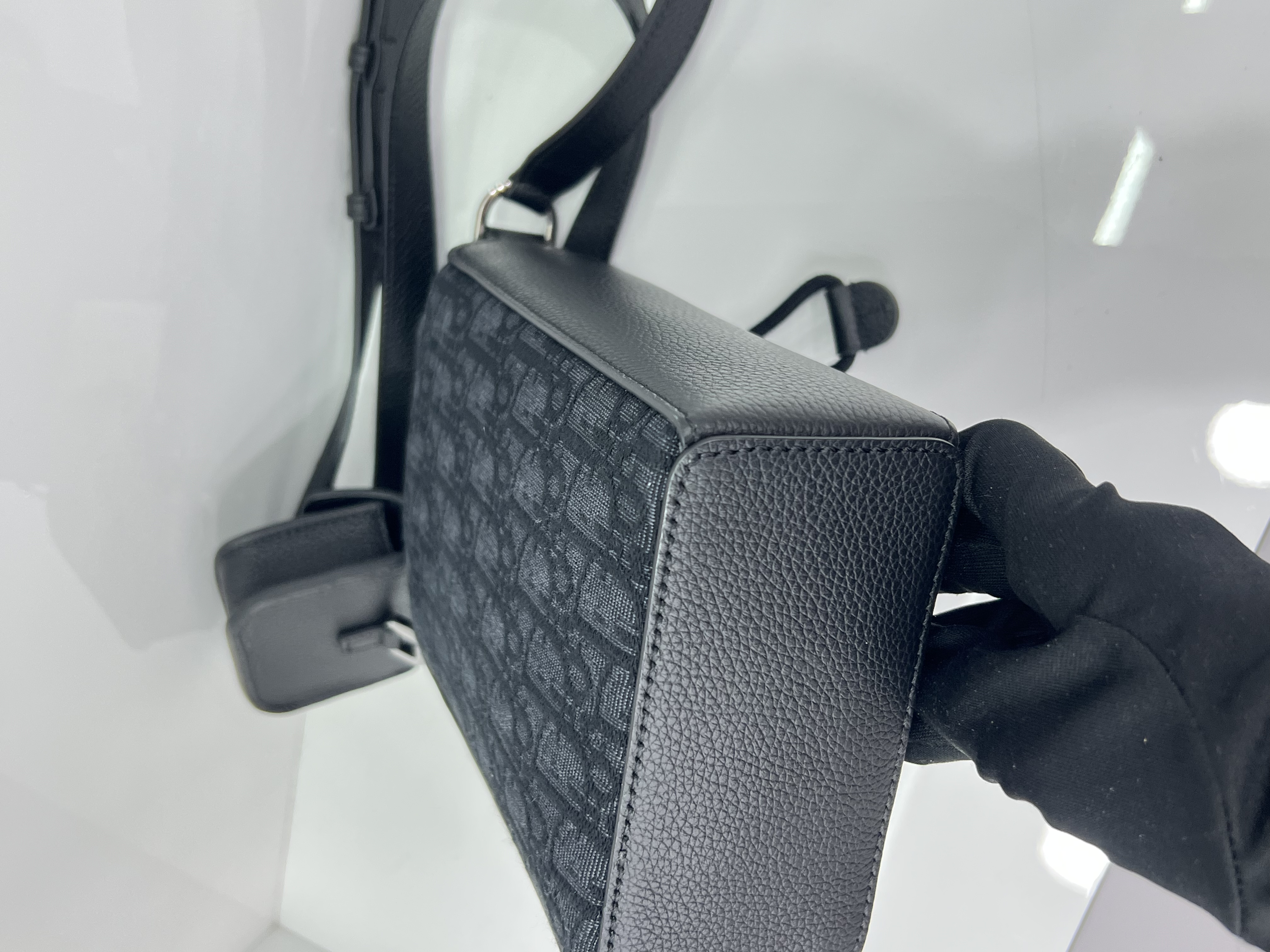 直播貨品 |  [1個-$100 2個-$300］EE16