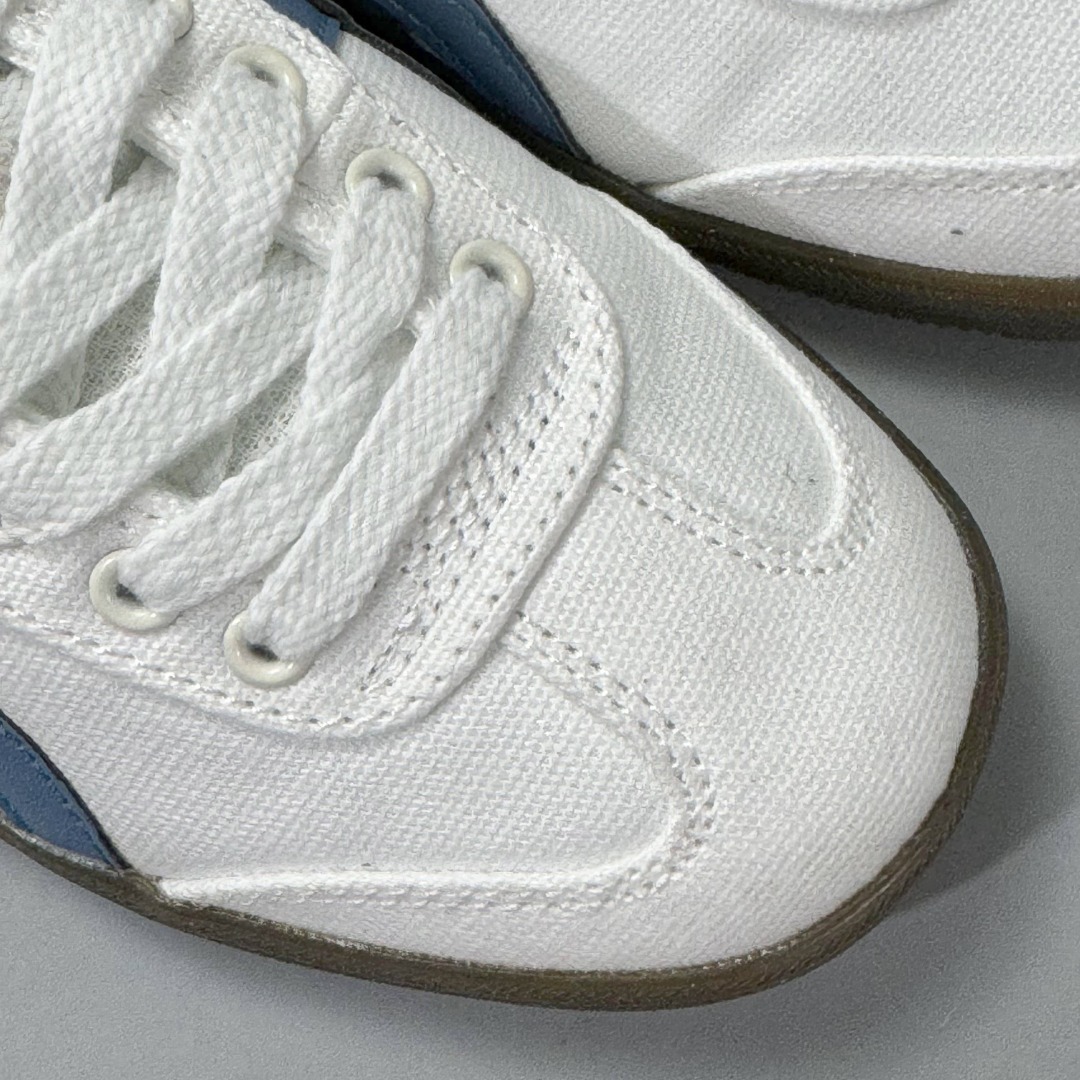 Onitsuka Tiger Tokuten