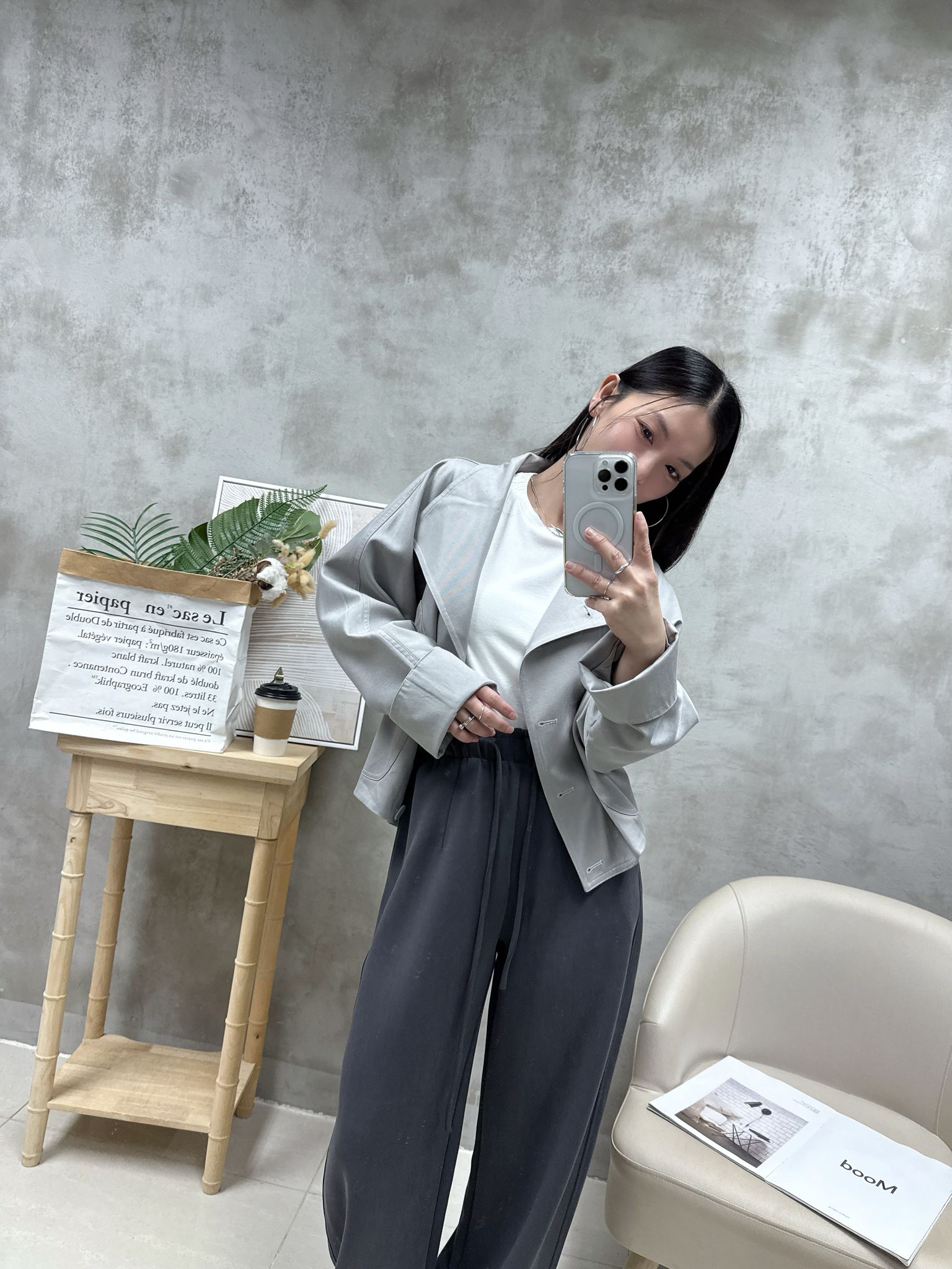 B07 大反領扣鈕外套